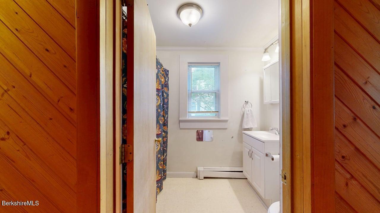 44 Richmond St, Cheshire, Massachusetts image 17