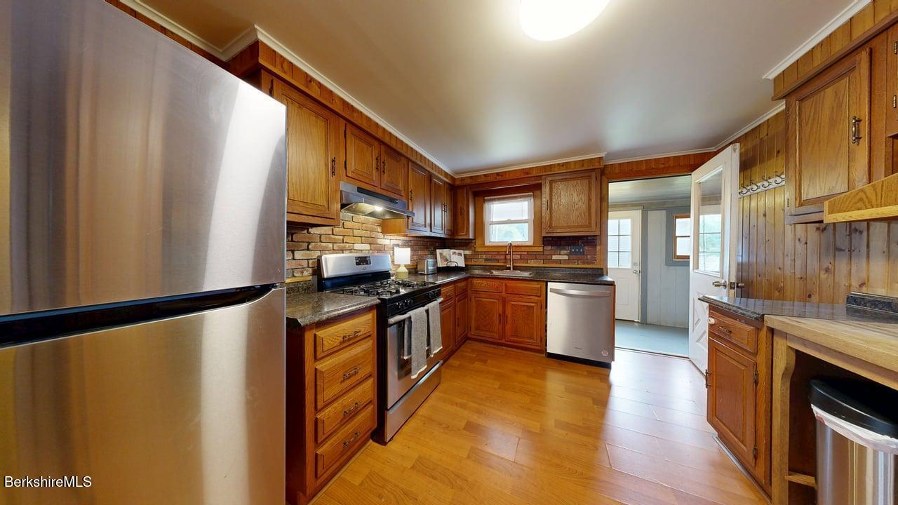 44 Richmond St, Cheshire, Massachusetts image 15