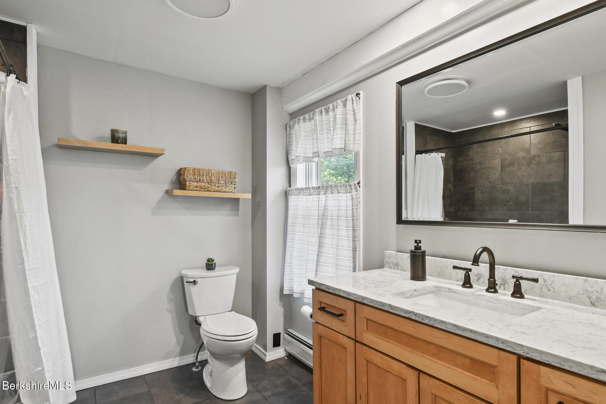 83 Robinson Rd, Hinsdale, Massachusetts image 16