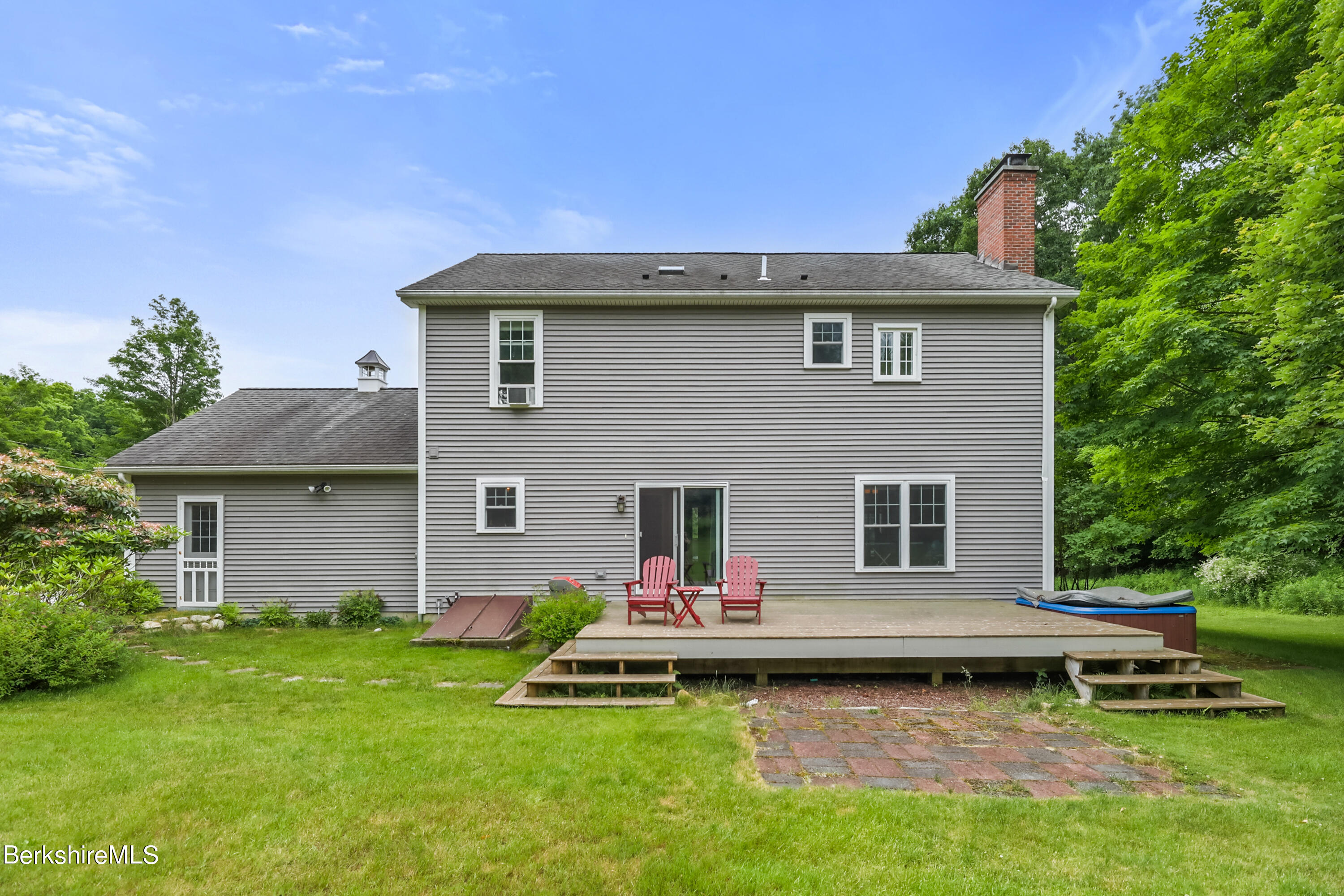 697 Henderson Rd, Williamstown, Massachusetts image 37