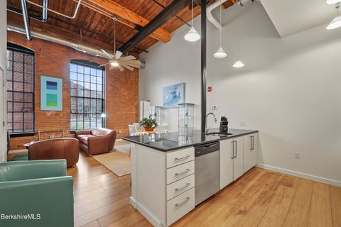 Condo For Sale - 160 Water St #112<br/> Williamstown, MA 01267