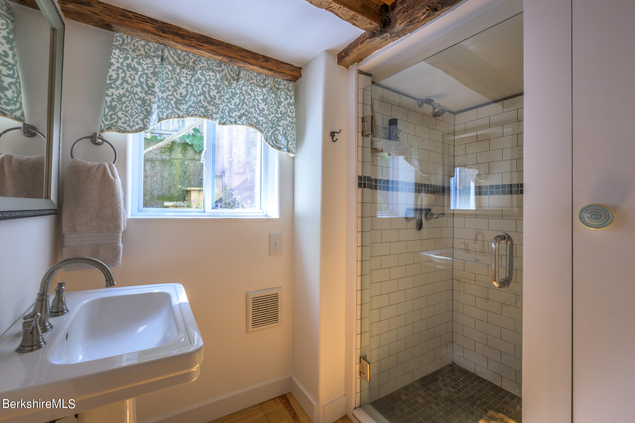 85 East Main St, Stockbridge, Massachusetts image 37
