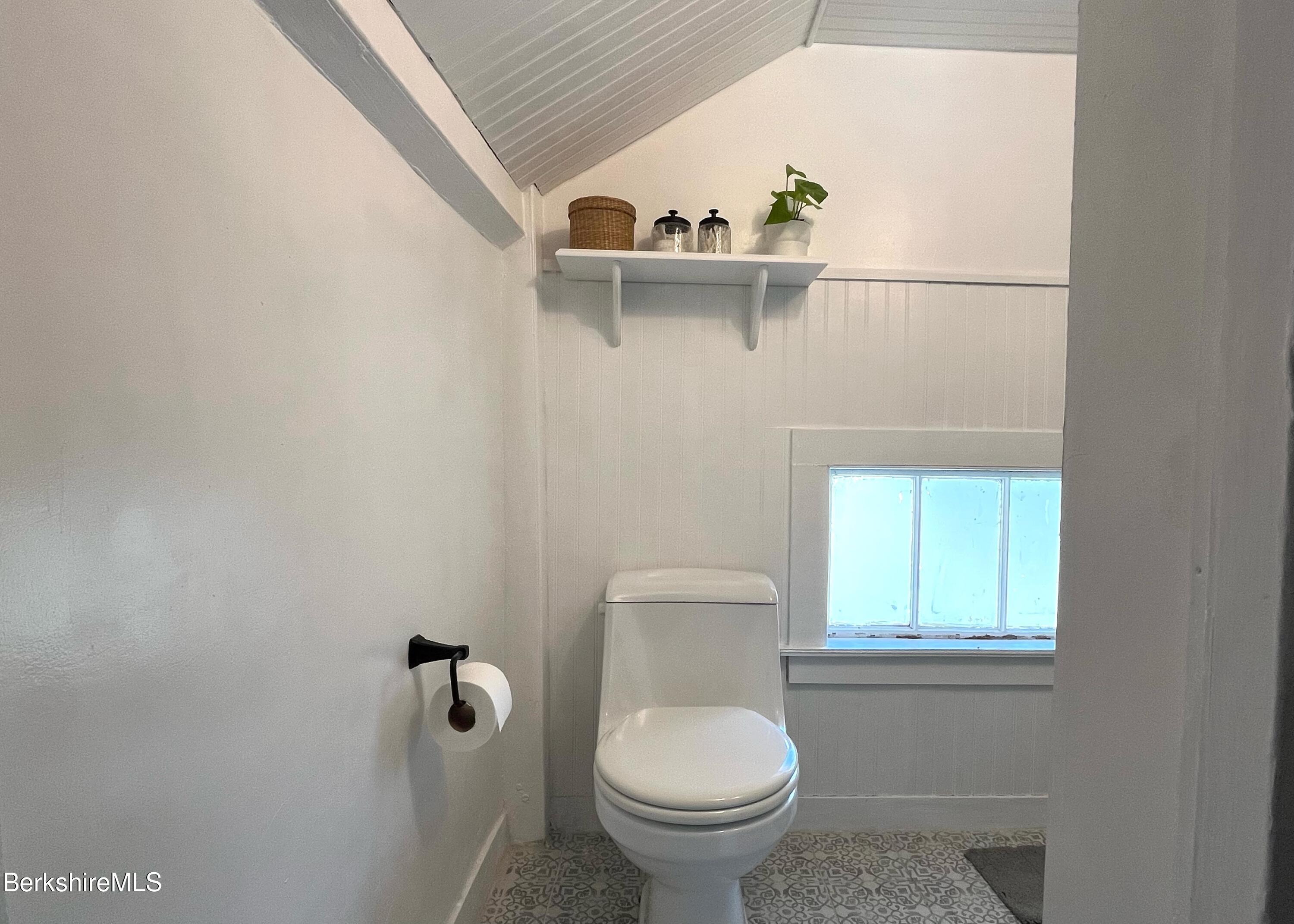 132 Sandisfield Rd, Sandisfield, Massachusetts image 18
