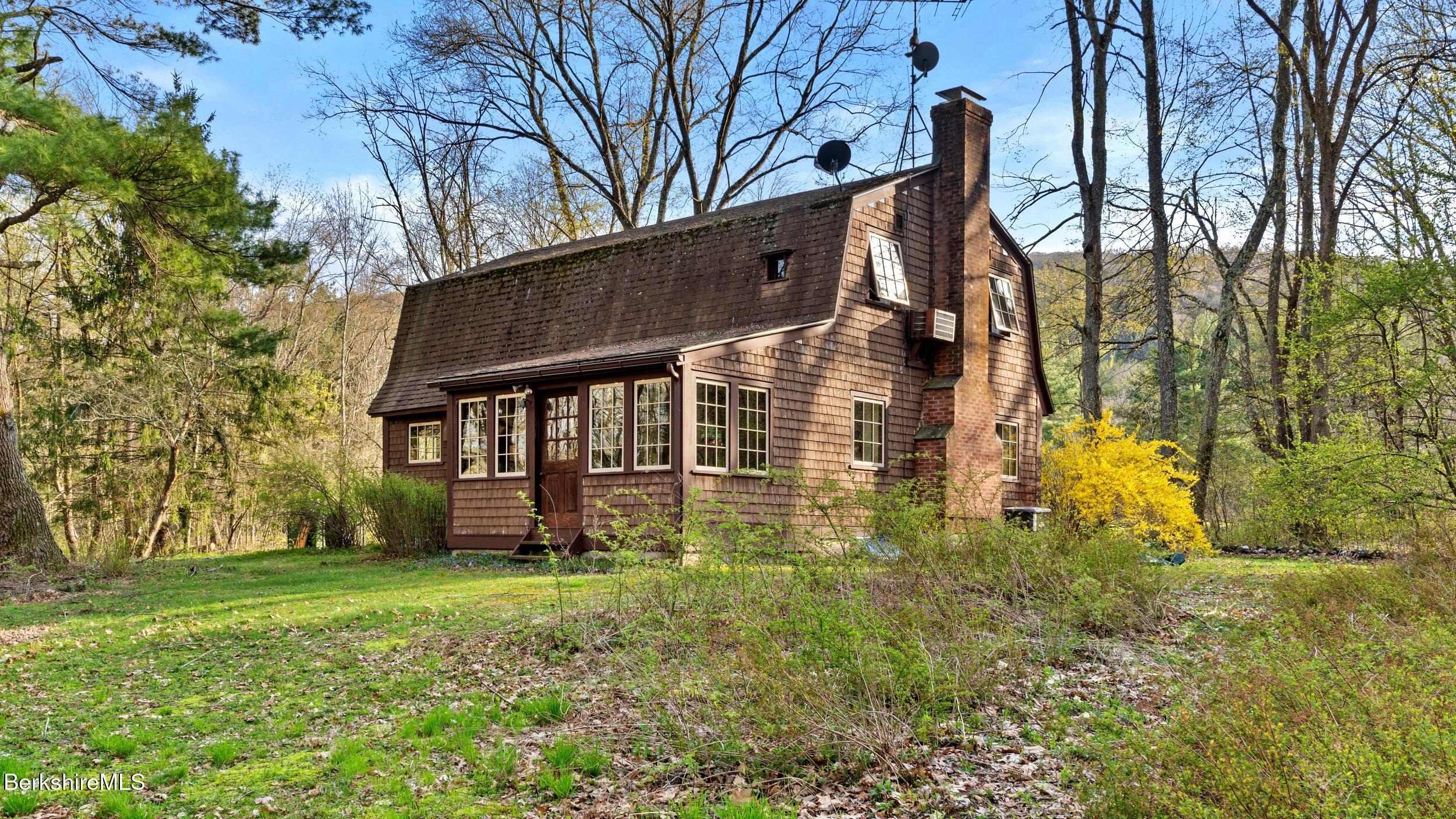 35 Stagecoach Rd, Hillsdale, New York image 1