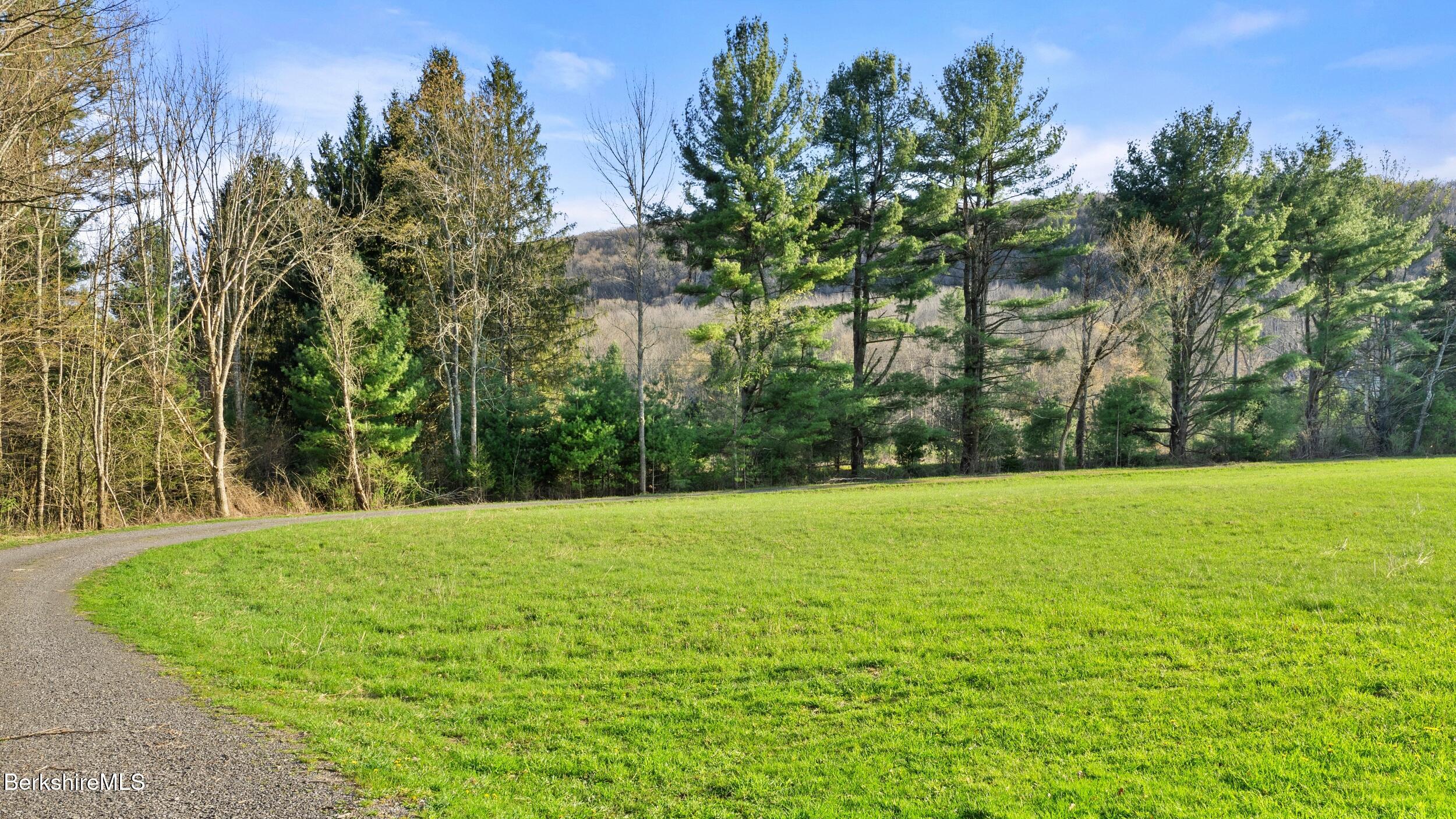 35 Stagecoach Rd, Hillsdale, New York image 21