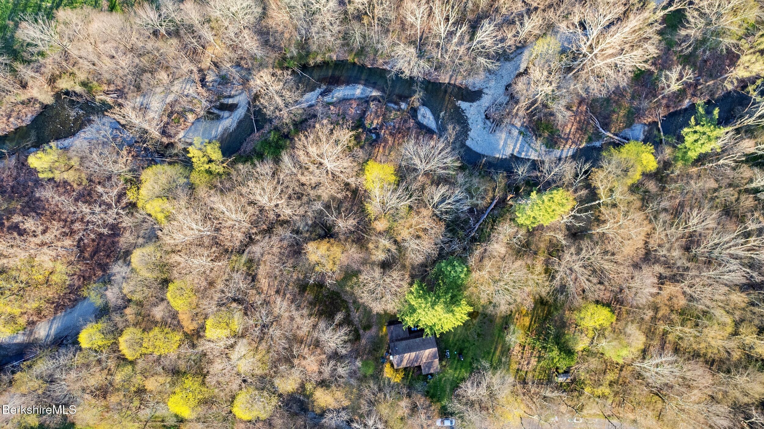 35 Stagecoach Rd, Hillsdale, New York image 2