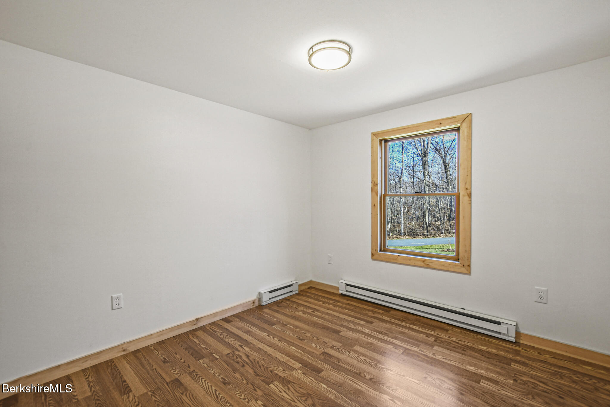 255 Phelps Ave, North Adams, Massachusetts image 31