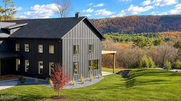 40 E ALFORD RD, WEST STOCKBRIDGE, MA 01266 - Image e4b2c3ee1e23331e7ede8d5acb216d6e/3478772519