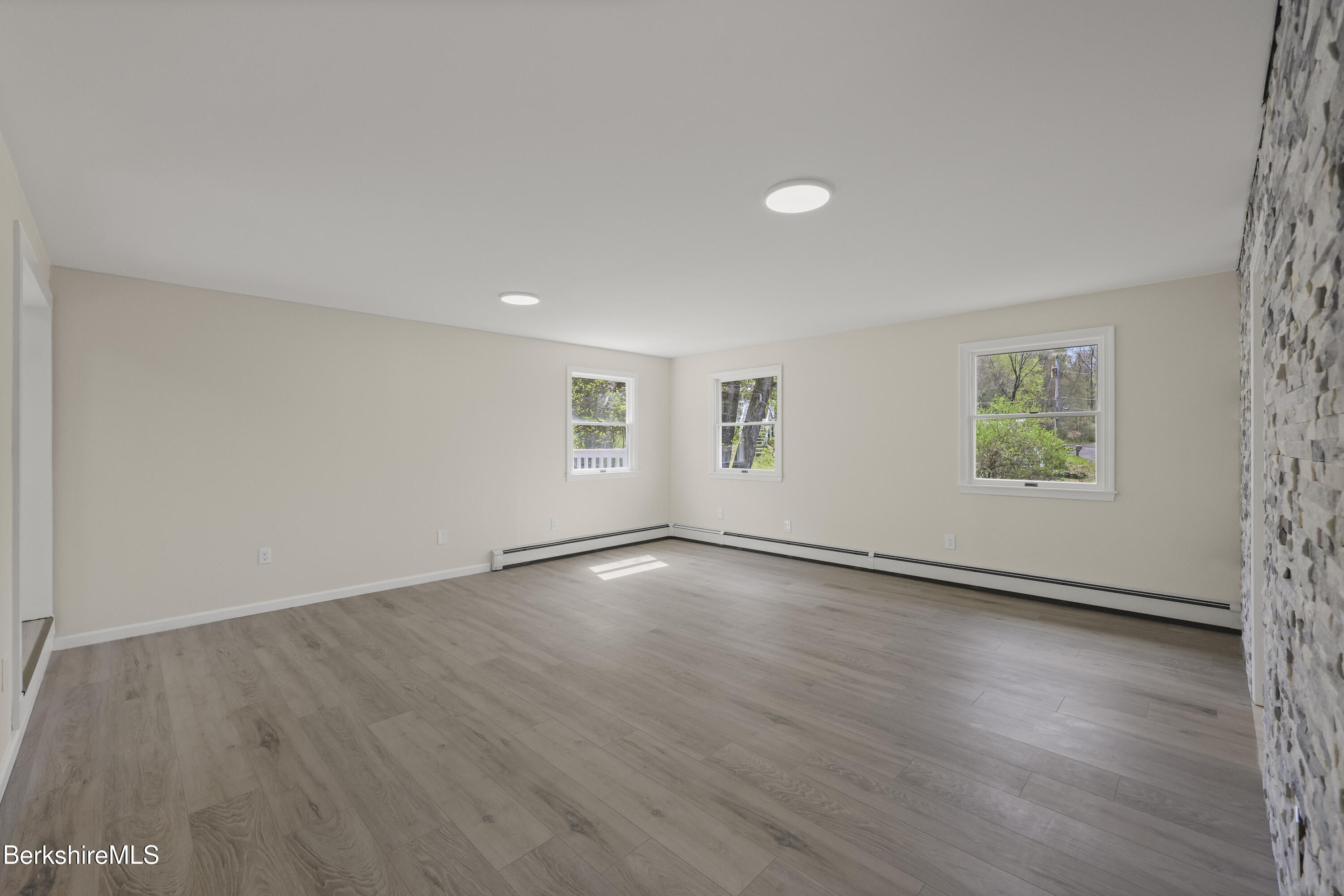 149 Wilshire Dr, Cheshire, Massachusetts image 34