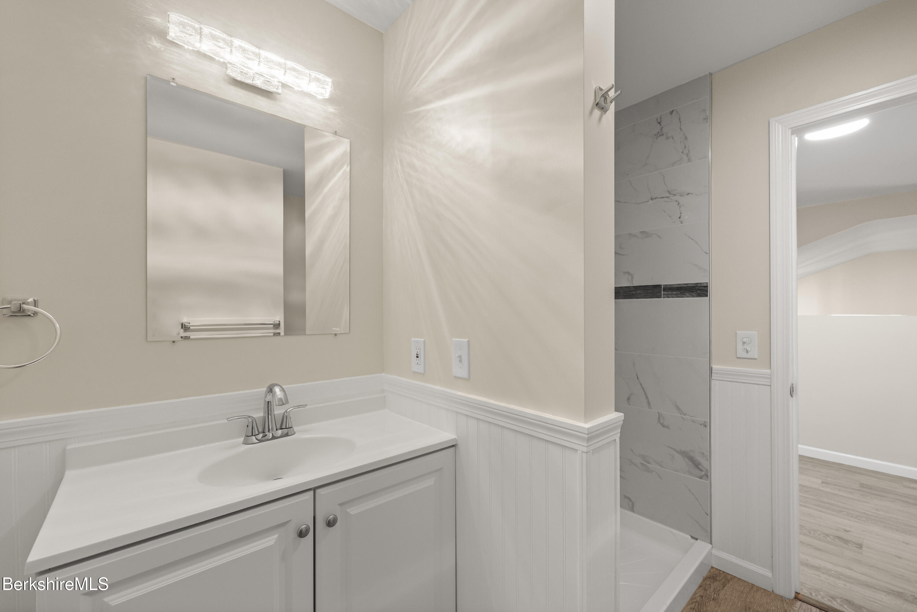 149 Wilshire Dr, Cheshire, Massachusetts image 45