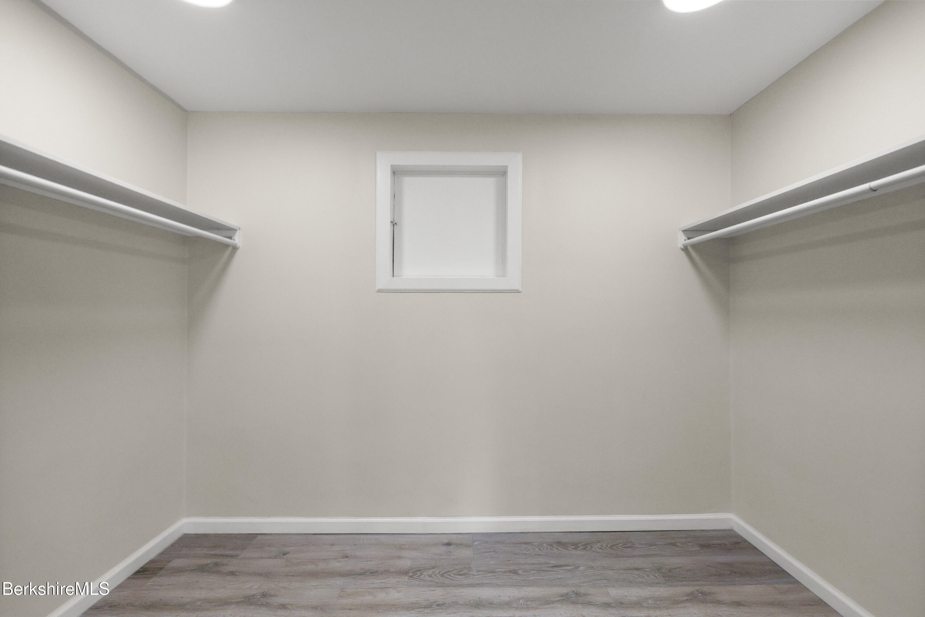 149 Wilshire Dr, Cheshire, Massachusetts image 38