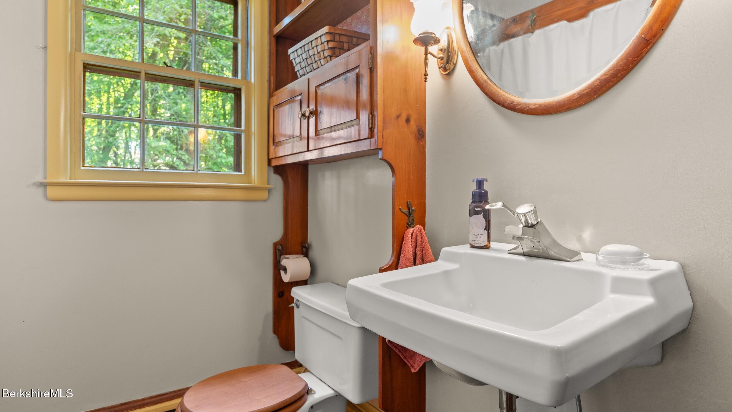 147 Hurlburt Rd, Great Barrington, Massachusetts image 19