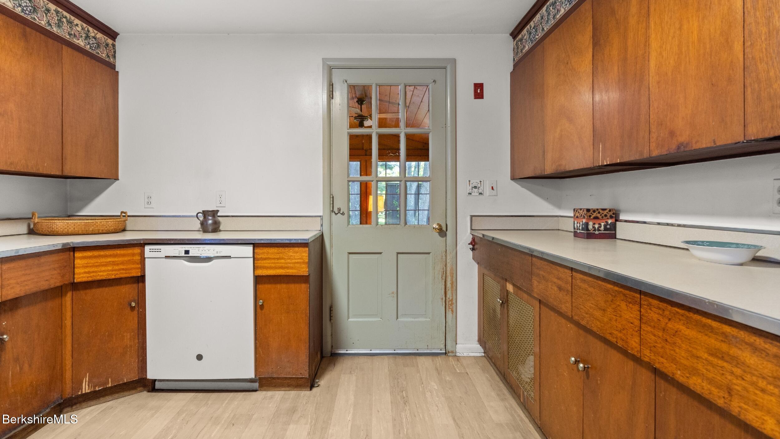 147 Hurlburt Rd, Great Barrington, Massachusetts image 12