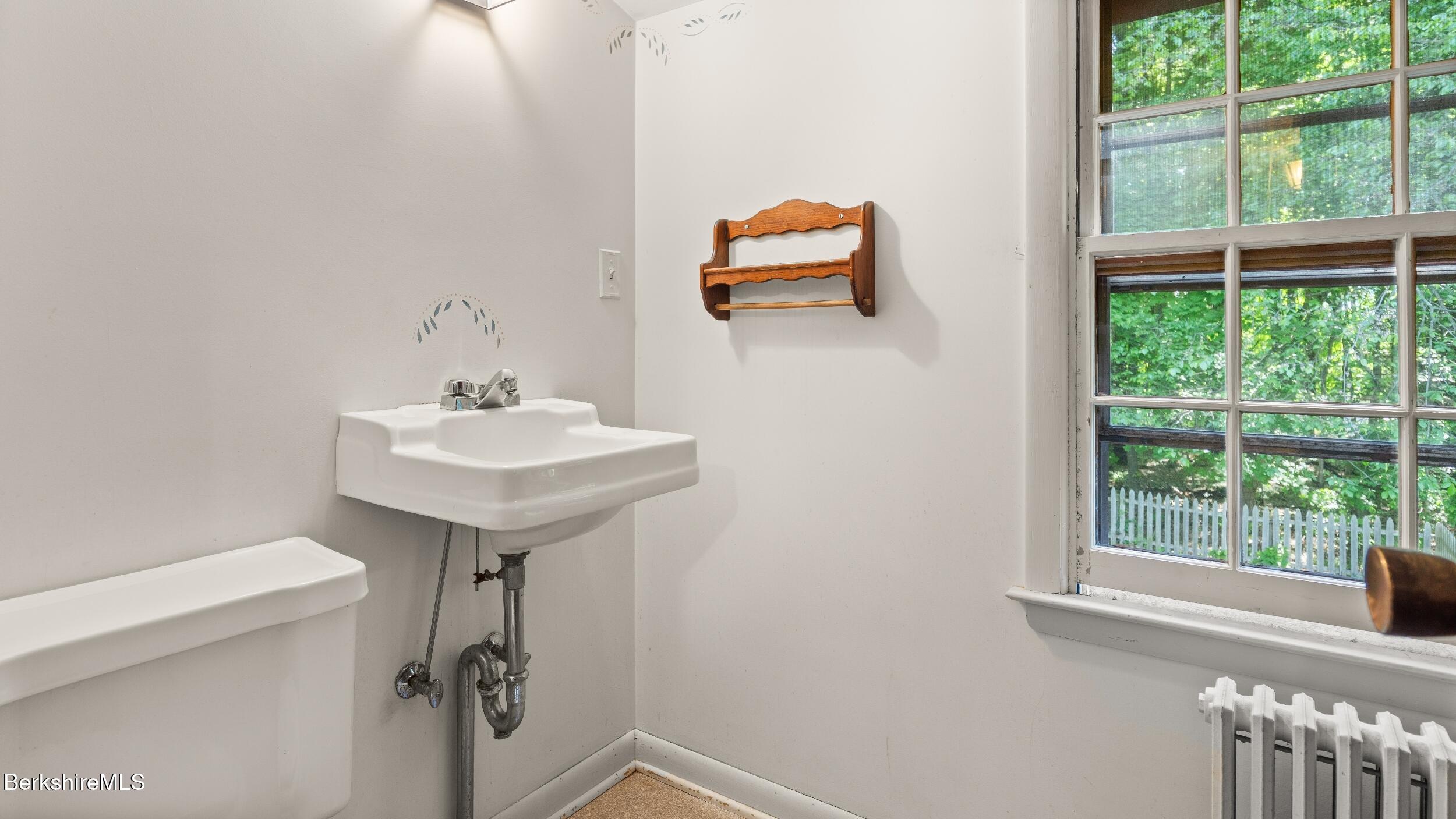 147 Hurlburt Rd, Great Barrington, Massachusetts image 24