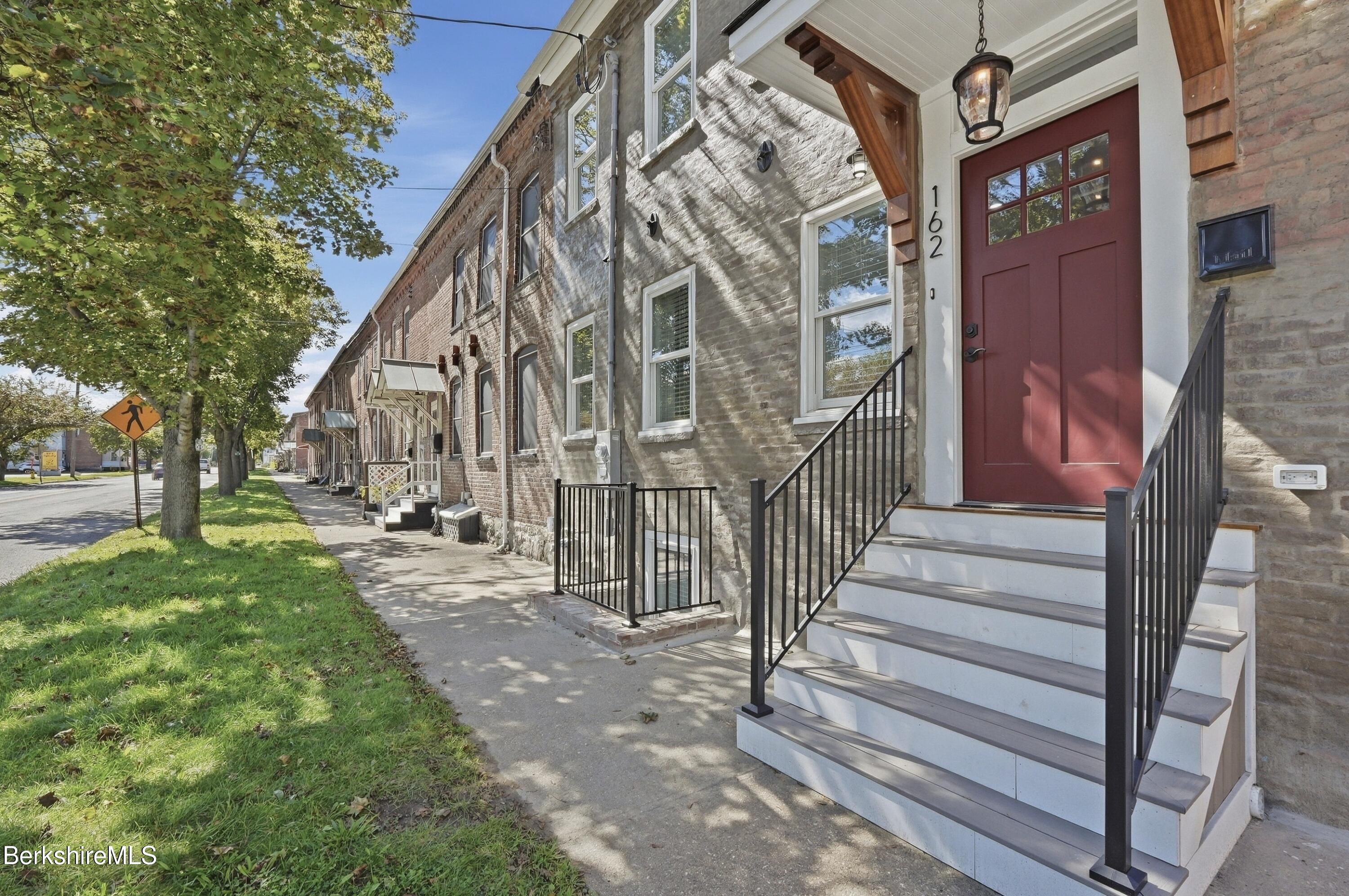 162 Columbia St