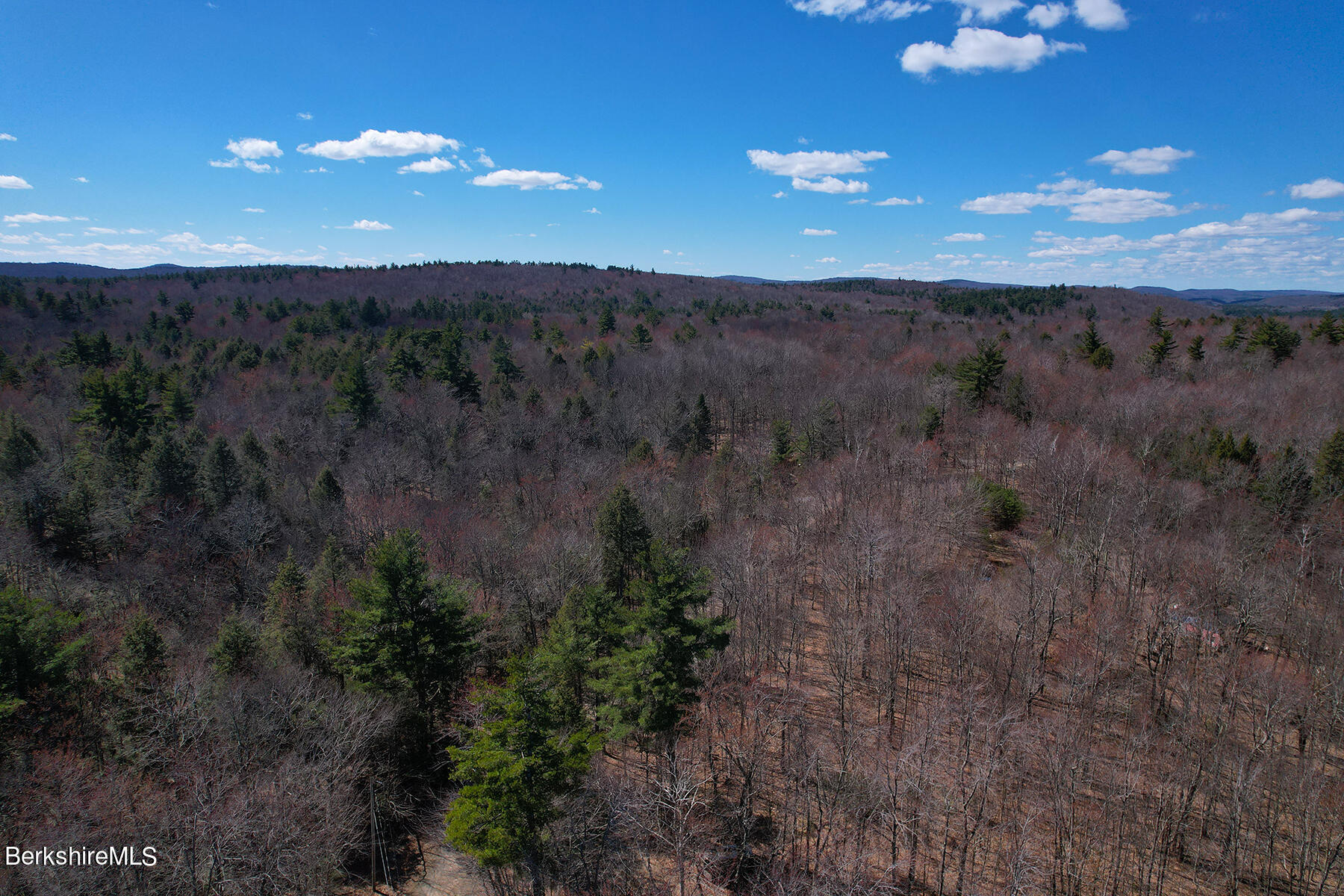 Mountain Pasture Rd, Becket, Massachusetts image 7