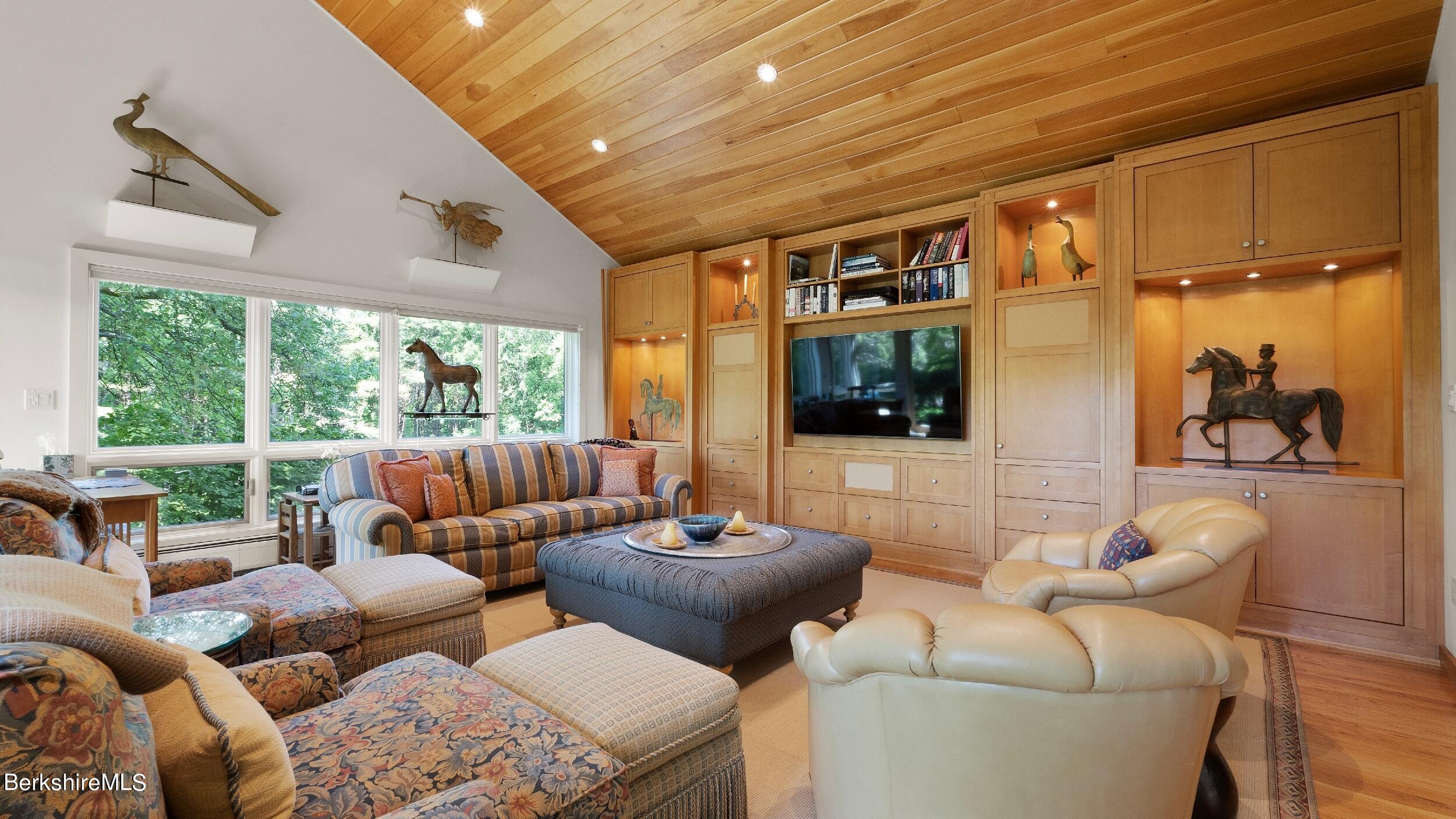 180 W Center Rd, West Stockbridge, Massachusetts image 10