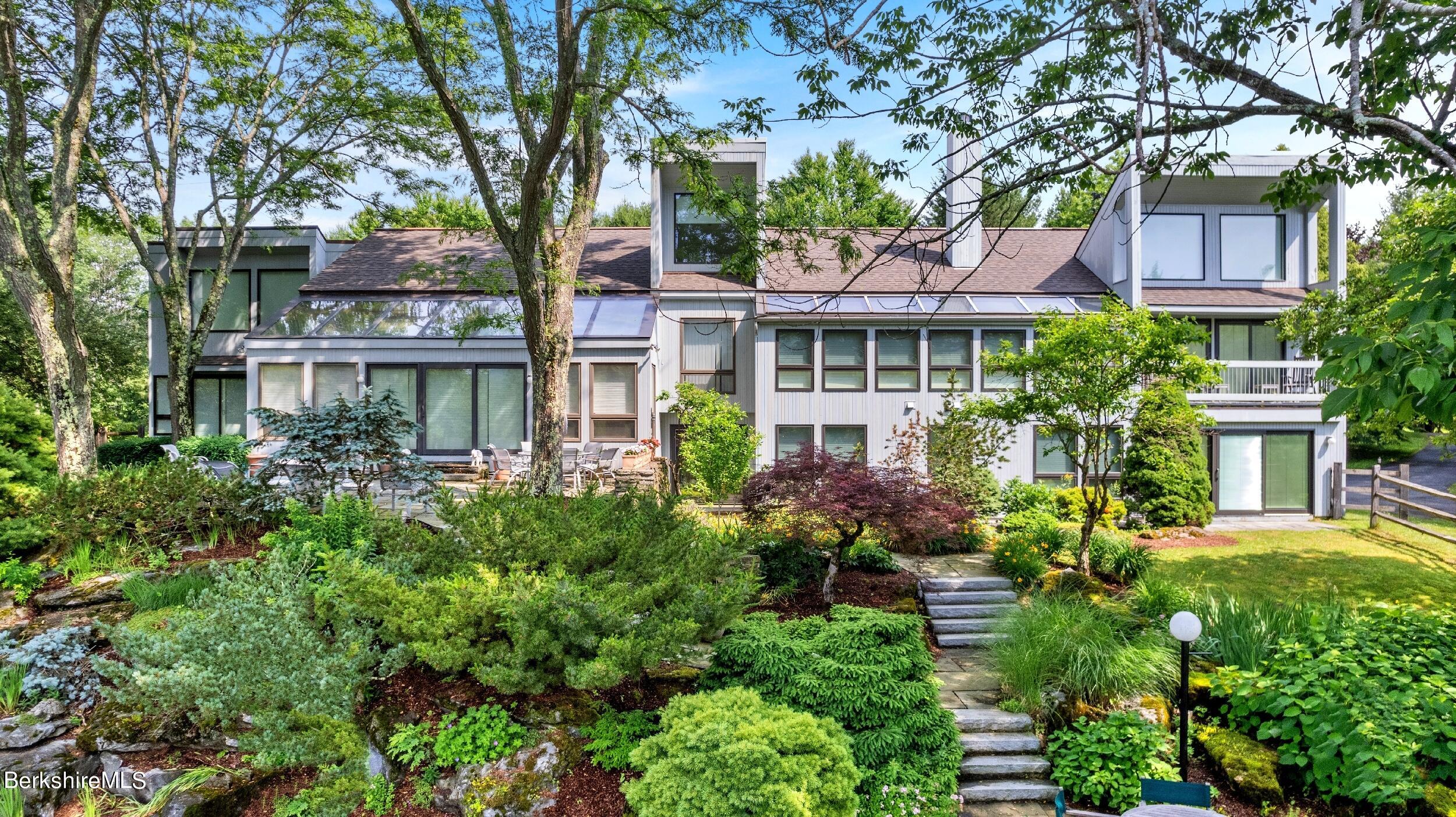 180 W Center Rd, West Stockbridge, Massachusetts image 2