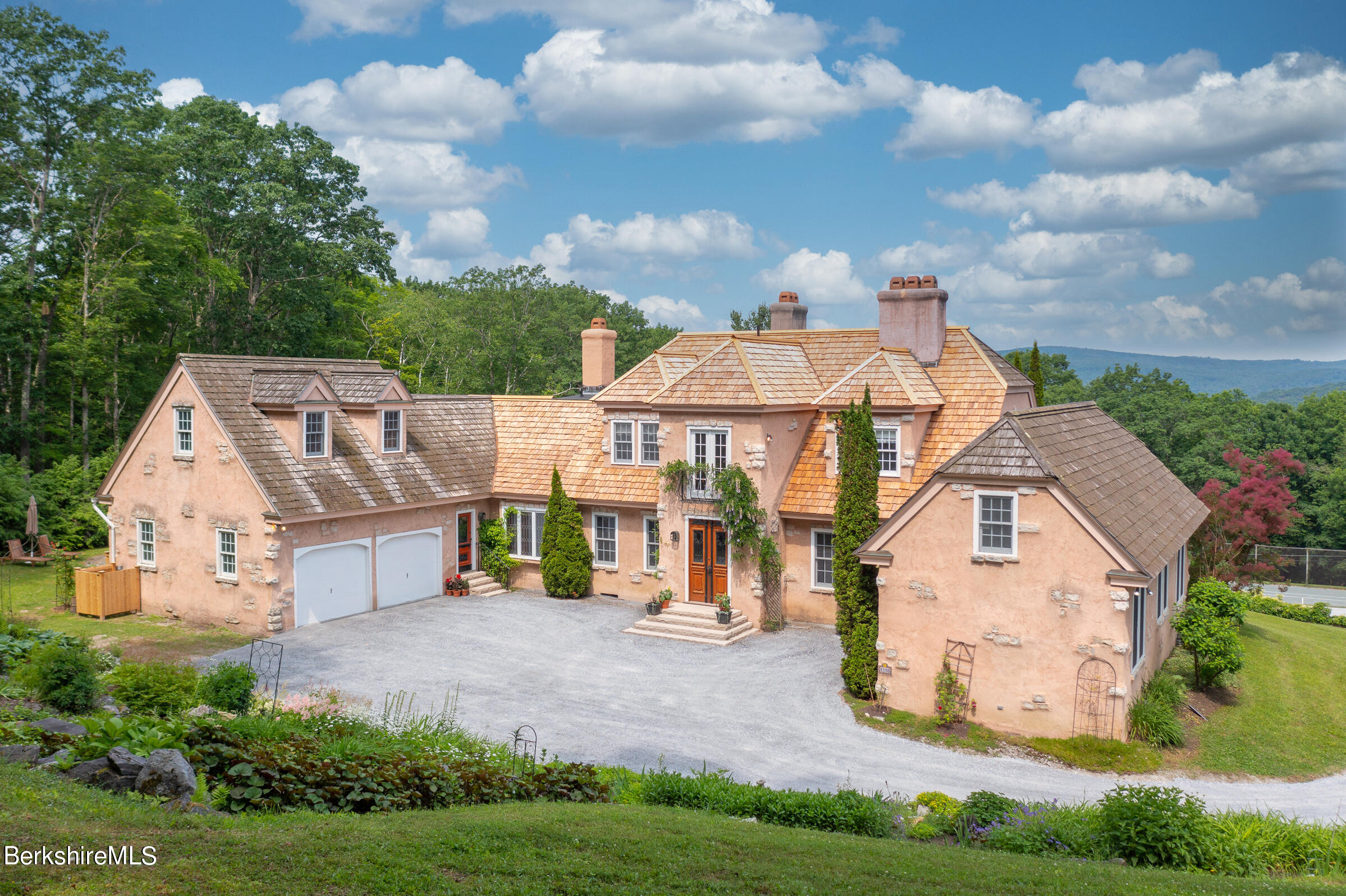 76 Lenox Rd, West Stockbridge, Massachusetts image 1