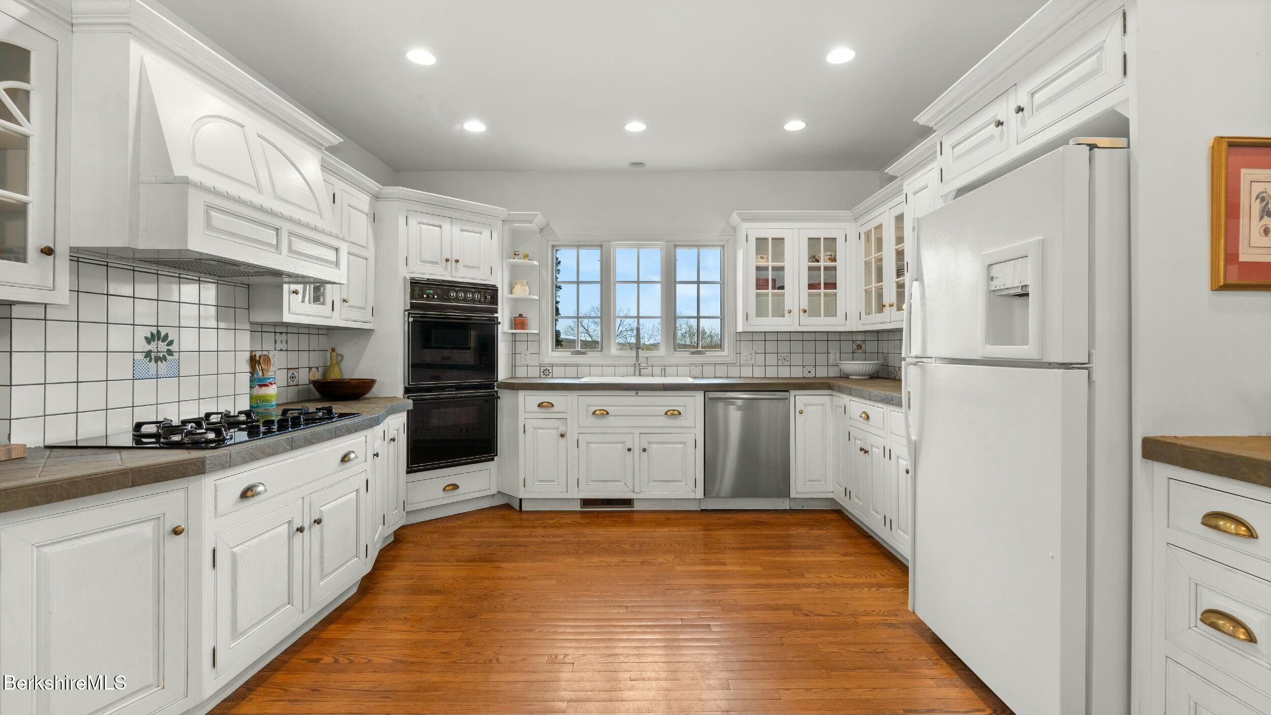 76 Lenox Rd, West Stockbridge, Massachusetts image 21