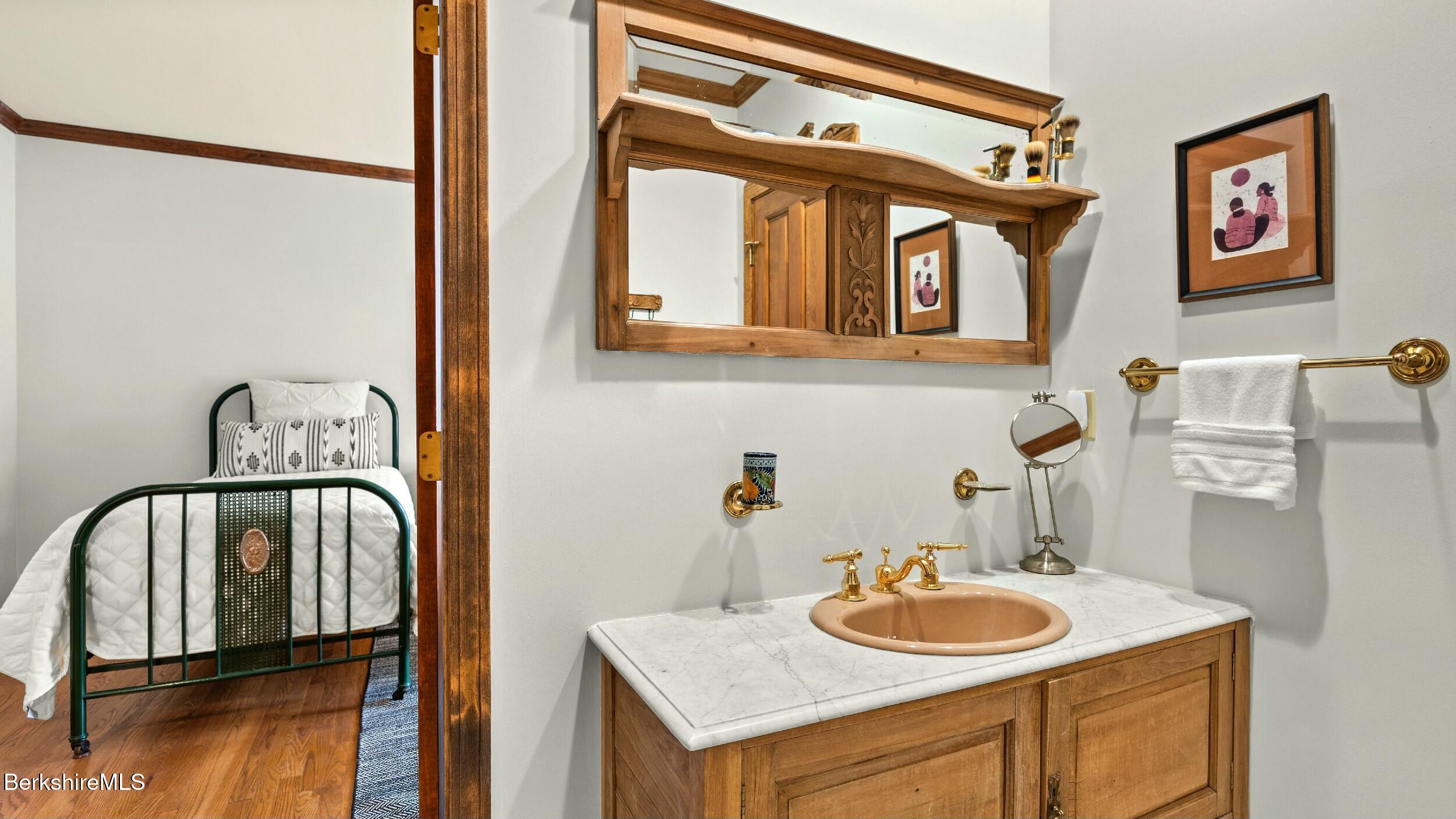 76 Lenox Rd, West Stockbridge, Massachusetts image 39
