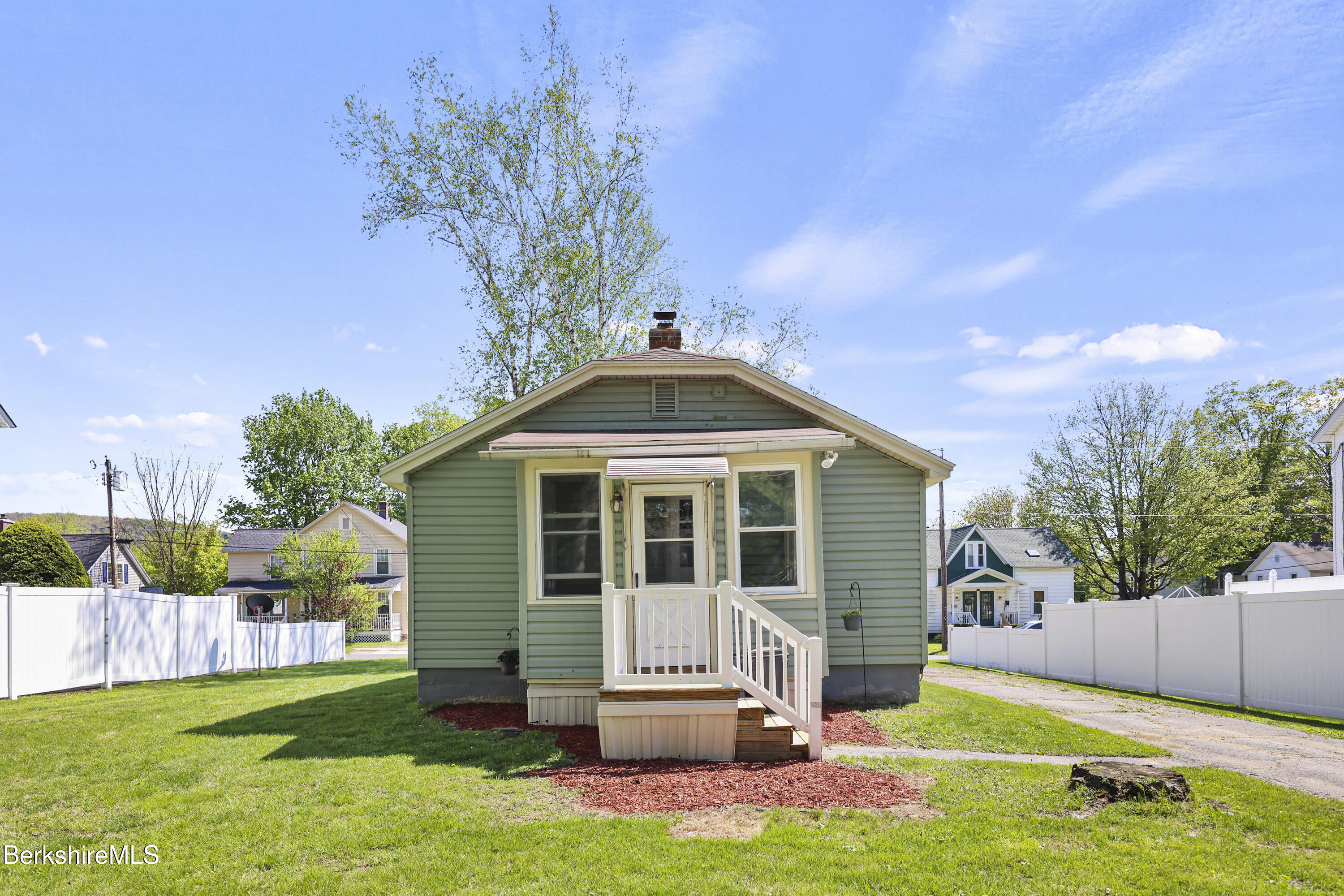 41 Pine St, Dalton, Massachusetts image 30