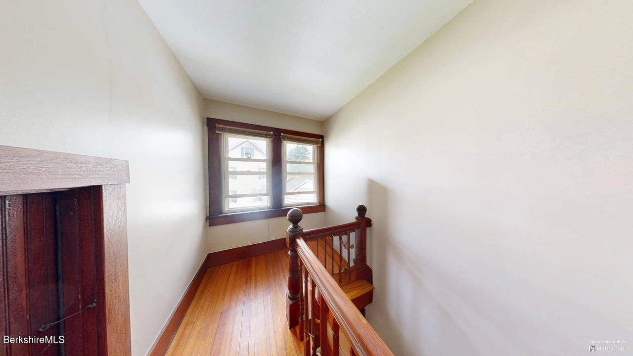 28 Upton St, Adams, Massachusetts image 20