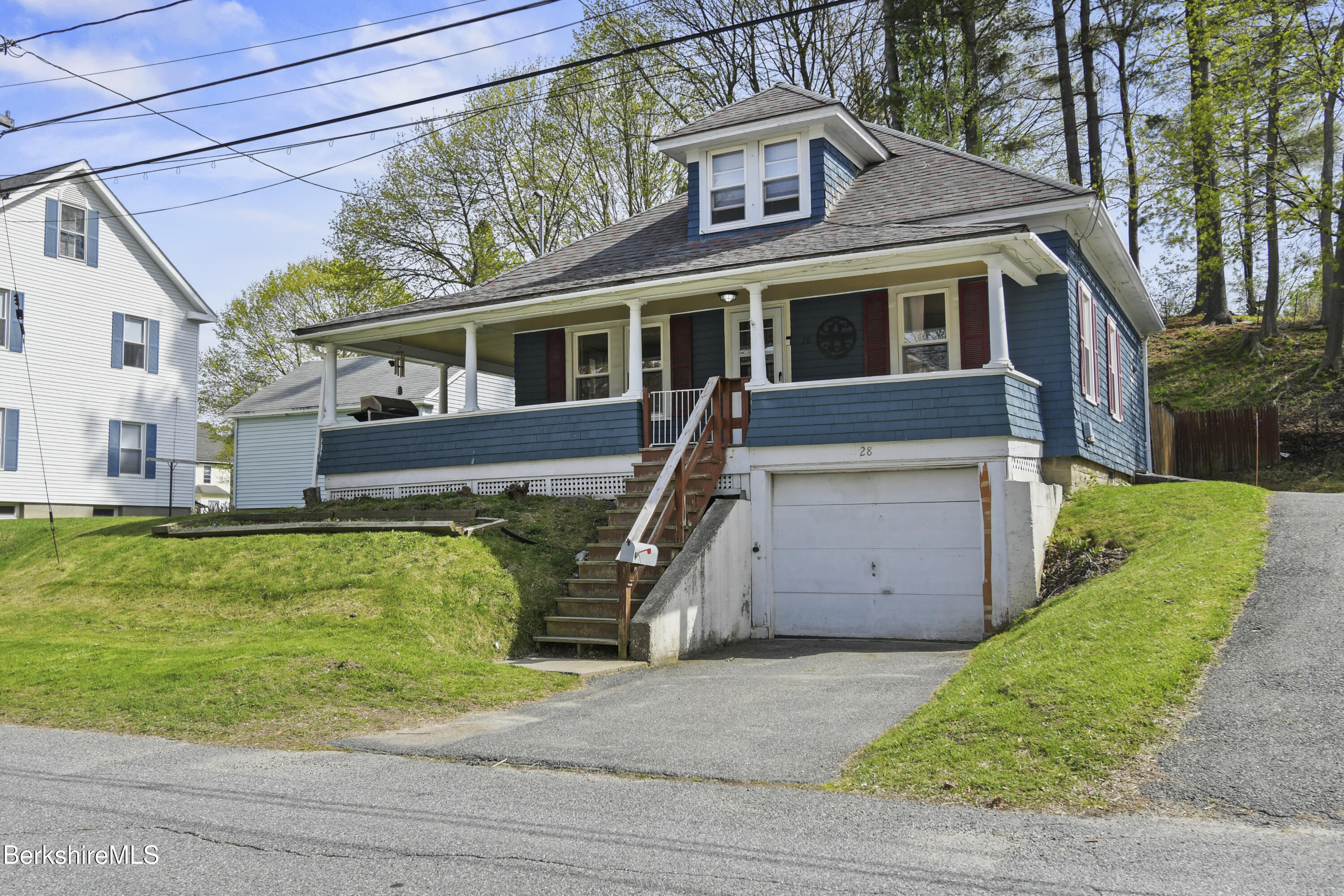 28 Upton St, Adams, Massachusetts image 28