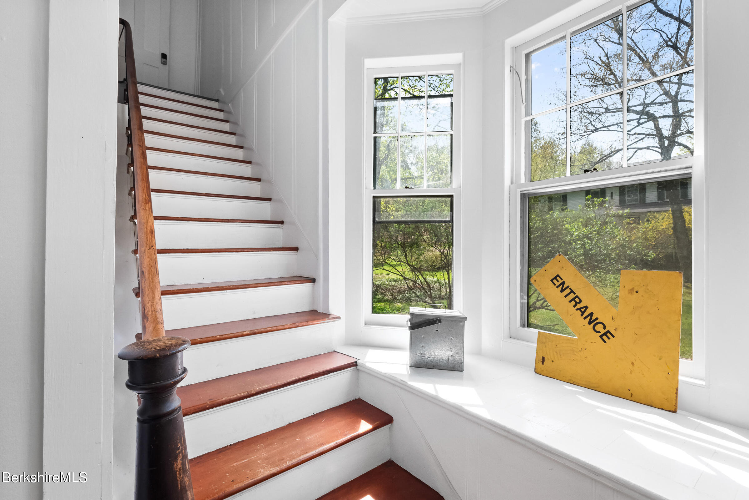 49 South St, Great Barrington, Massachusetts image 25
