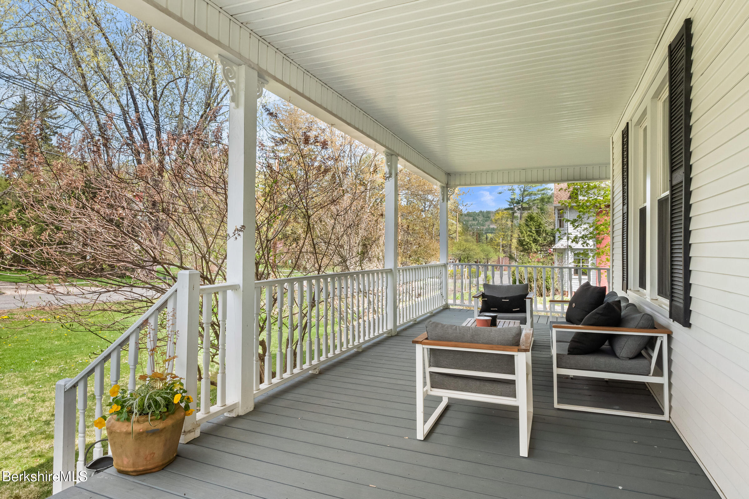 49 South St, Great Barrington, Massachusetts image 5