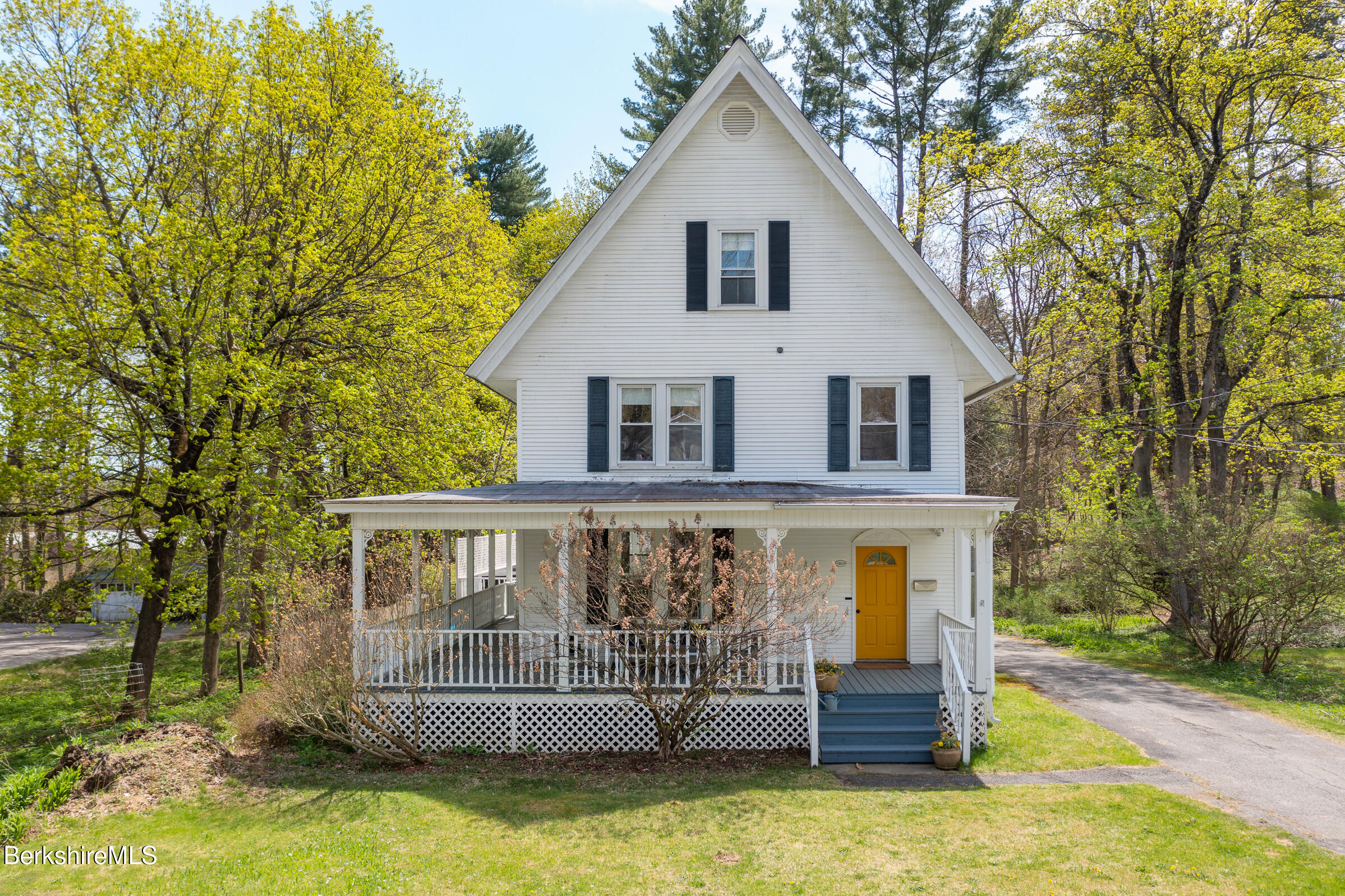 49 South St, Great Barrington, Massachusetts image 1