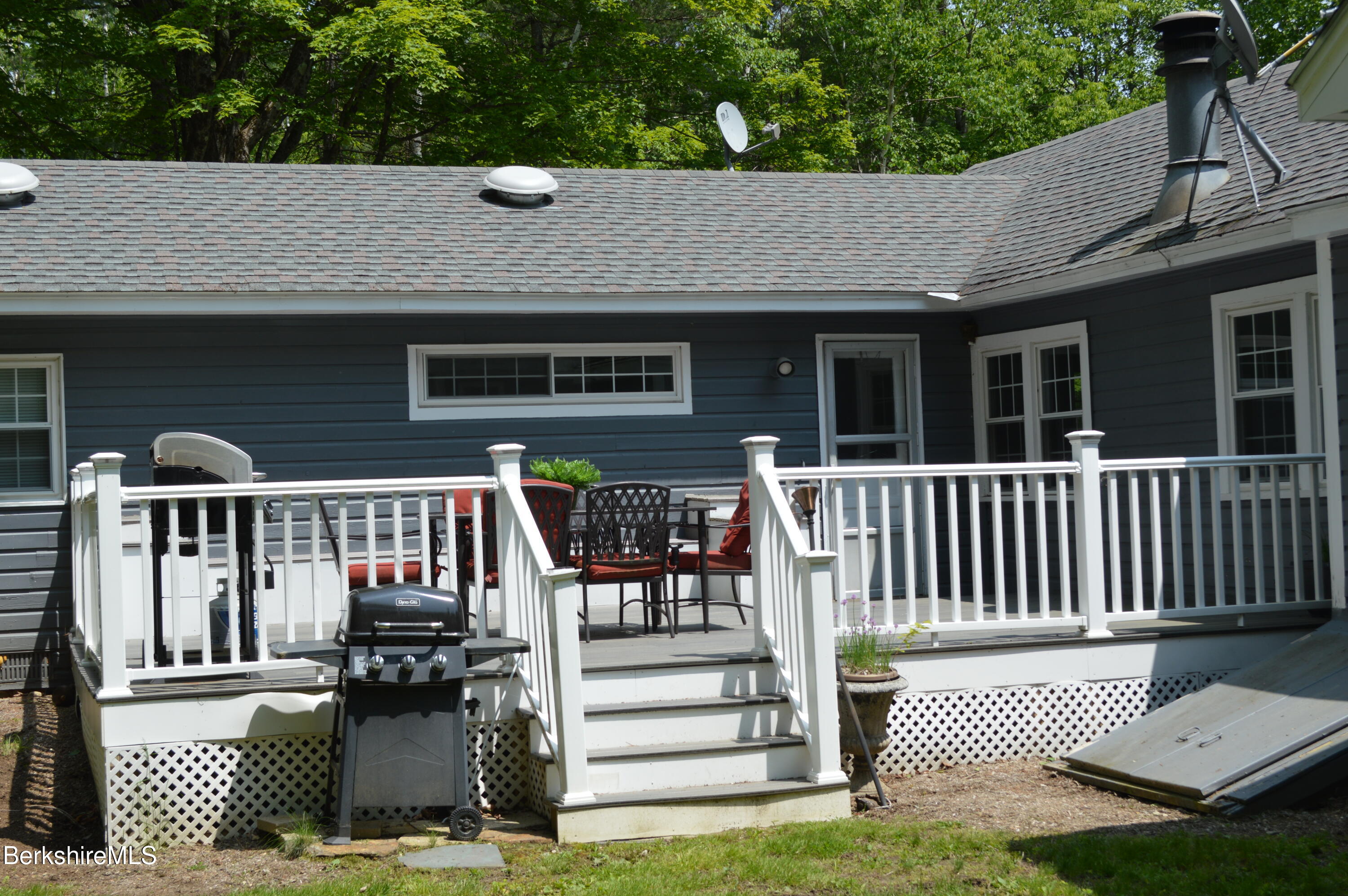 162 Ymca Rd, Becket, Massachusetts image 6