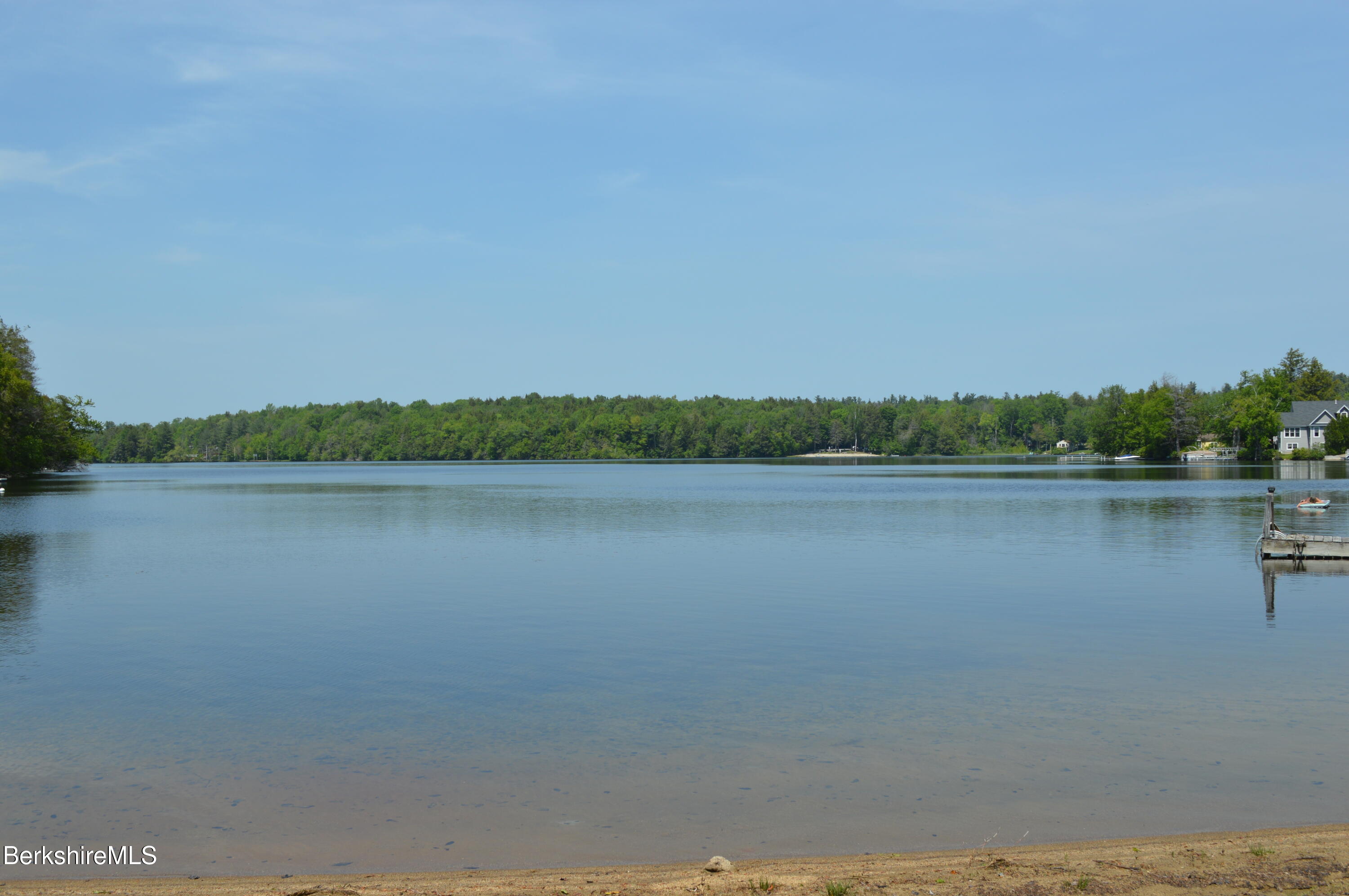 162 Ymca Rd, Becket, Massachusetts image 3