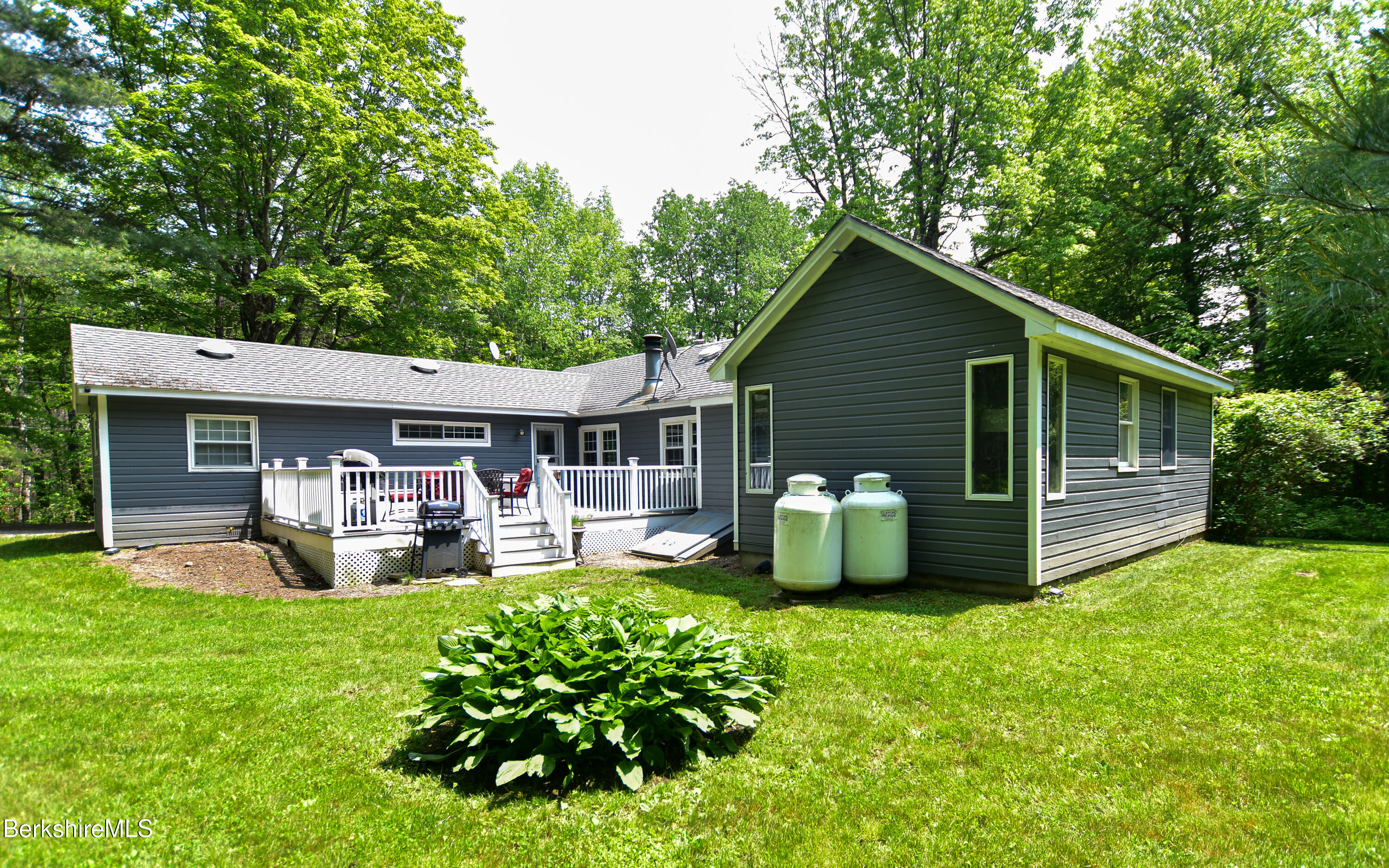 162 Ymca Rd, Becket, Massachusetts image 16