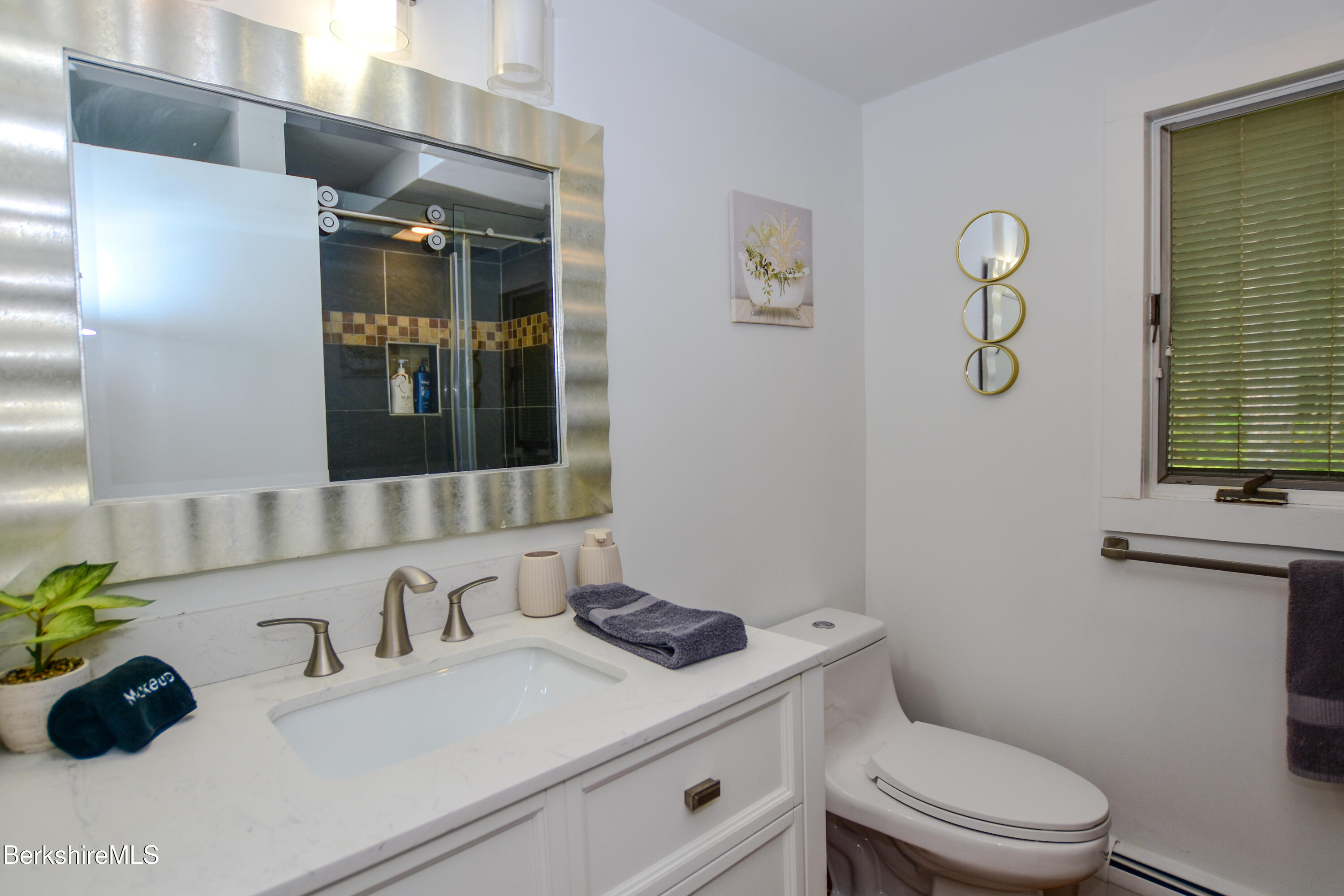 162 Ymca Rd, Becket, Massachusetts image 27