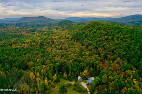 Homes For Sale - 15 W Stockbridge Rd<br/> Stockbridge, MA 01262