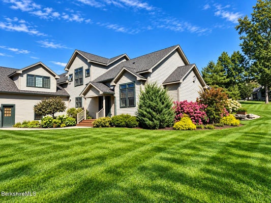 577 MALLARD LN, LEE, MA 01238 - Image f47cf95ed1ca2c2e4426b7f2f5b512c7/309226151