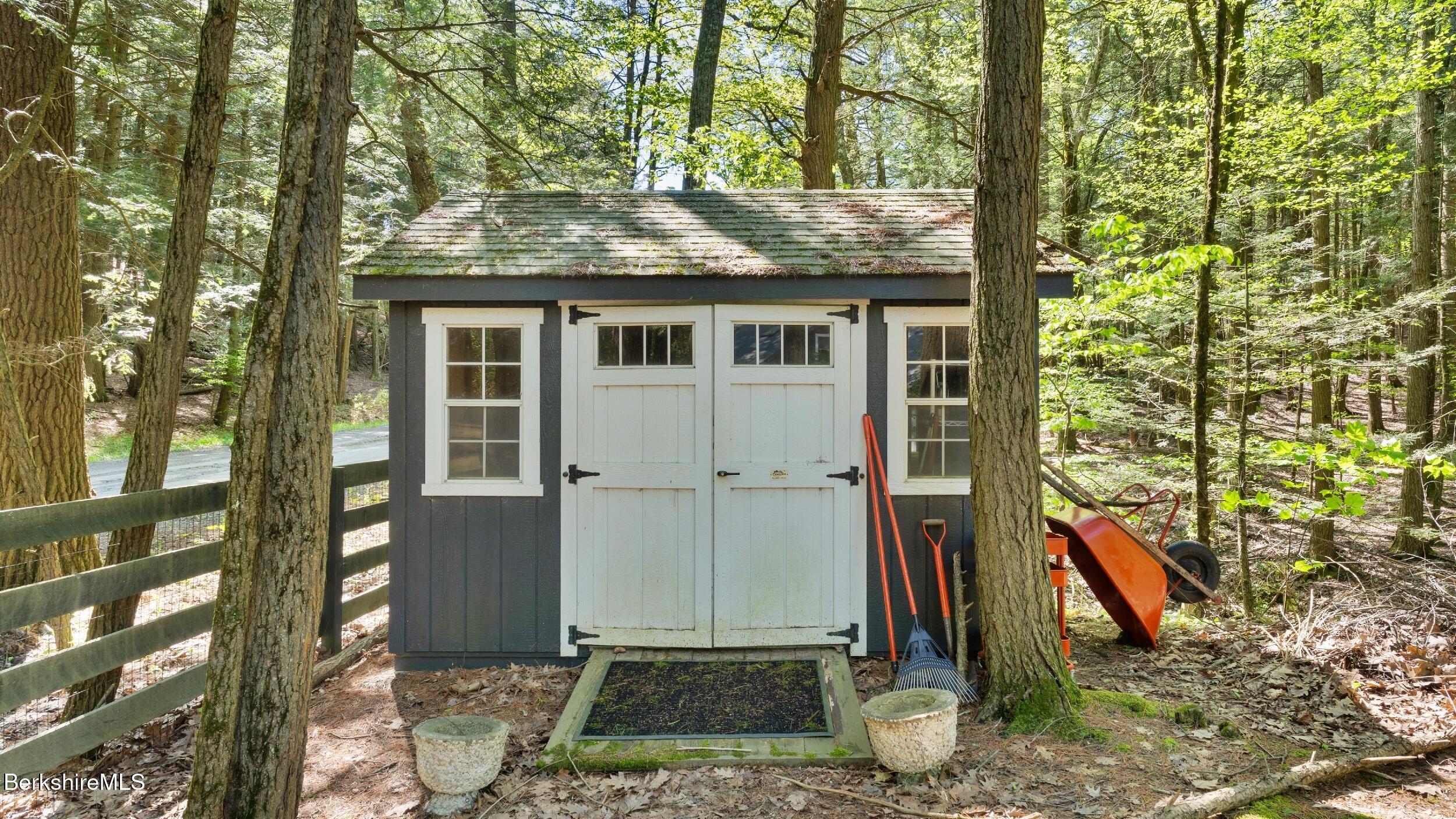 53 10 Broeck Rd, Chatham, New York image 39