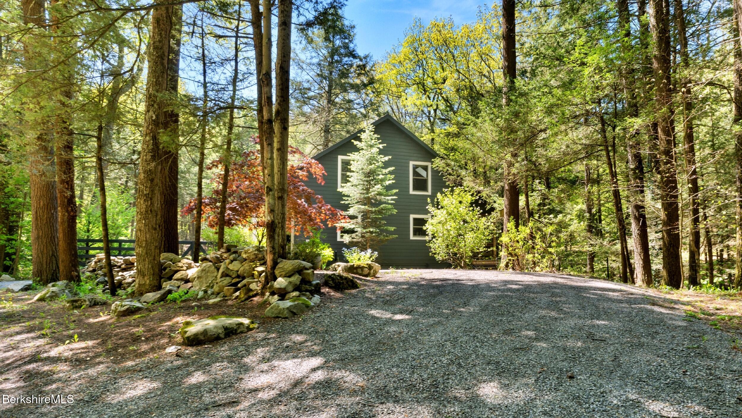 53 10 Broeck Rd, Chatham, New York image 45