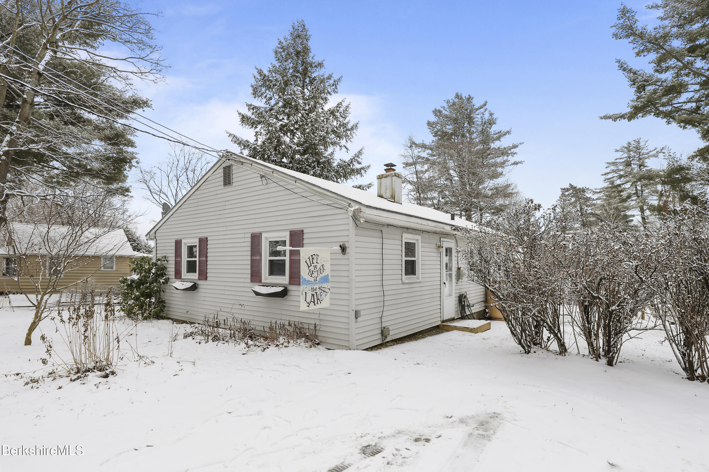 11 Orchard Ave, Lanesborough, Massachusetts image 5