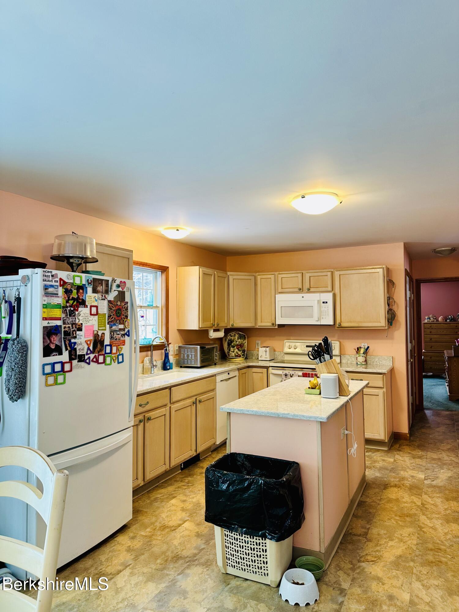 87 Furnace Rd, Richmond, Massachusetts image 4