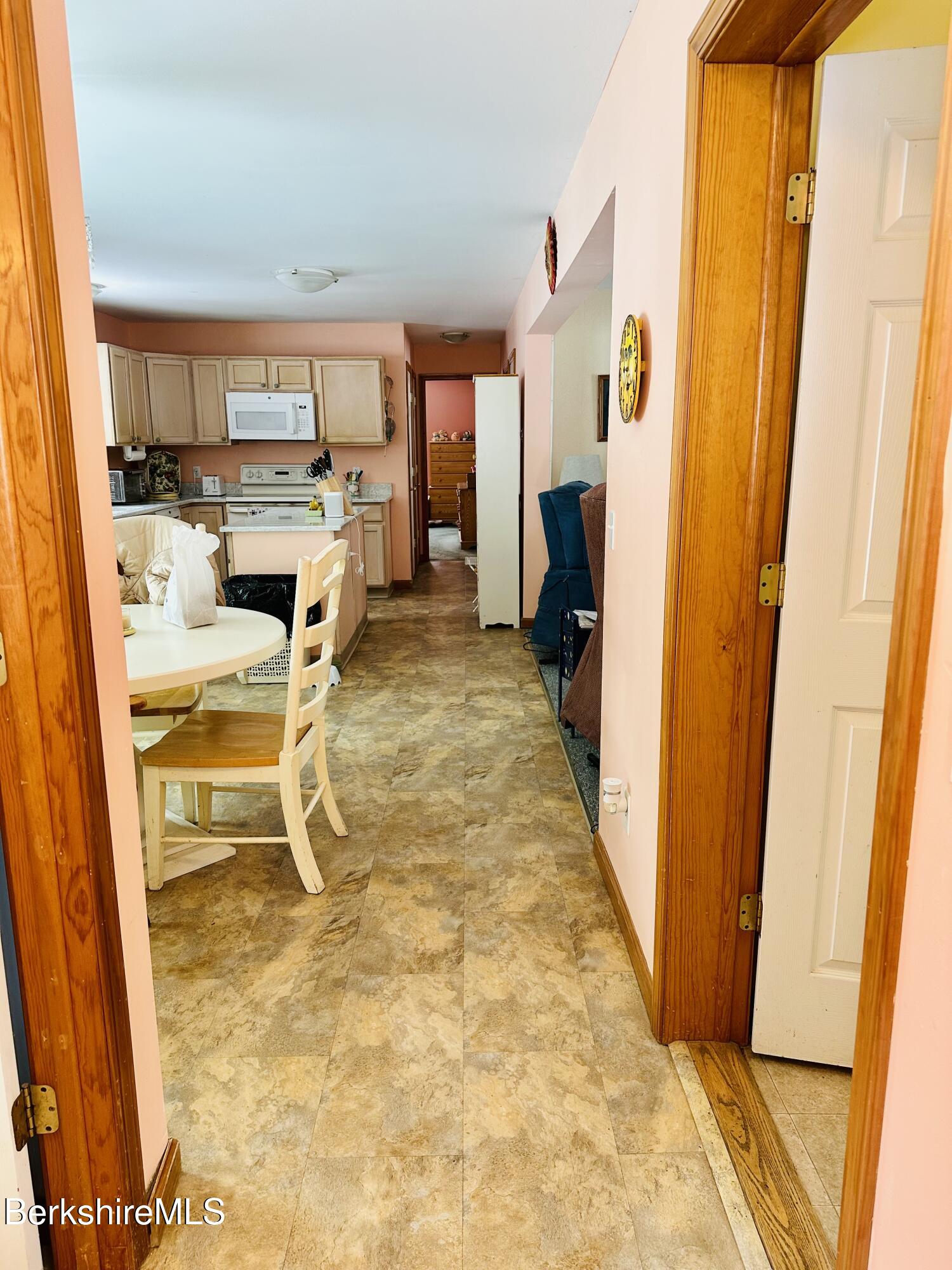 87 Furnace Rd, Richmond, Massachusetts image 8