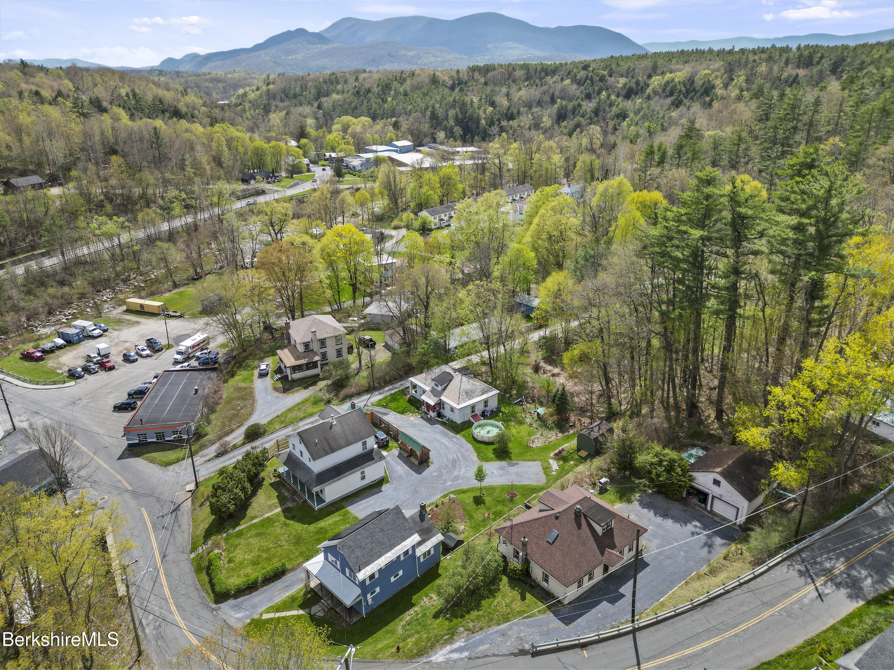 65 Cross Rd, Clarksburg, Massachusetts image 2