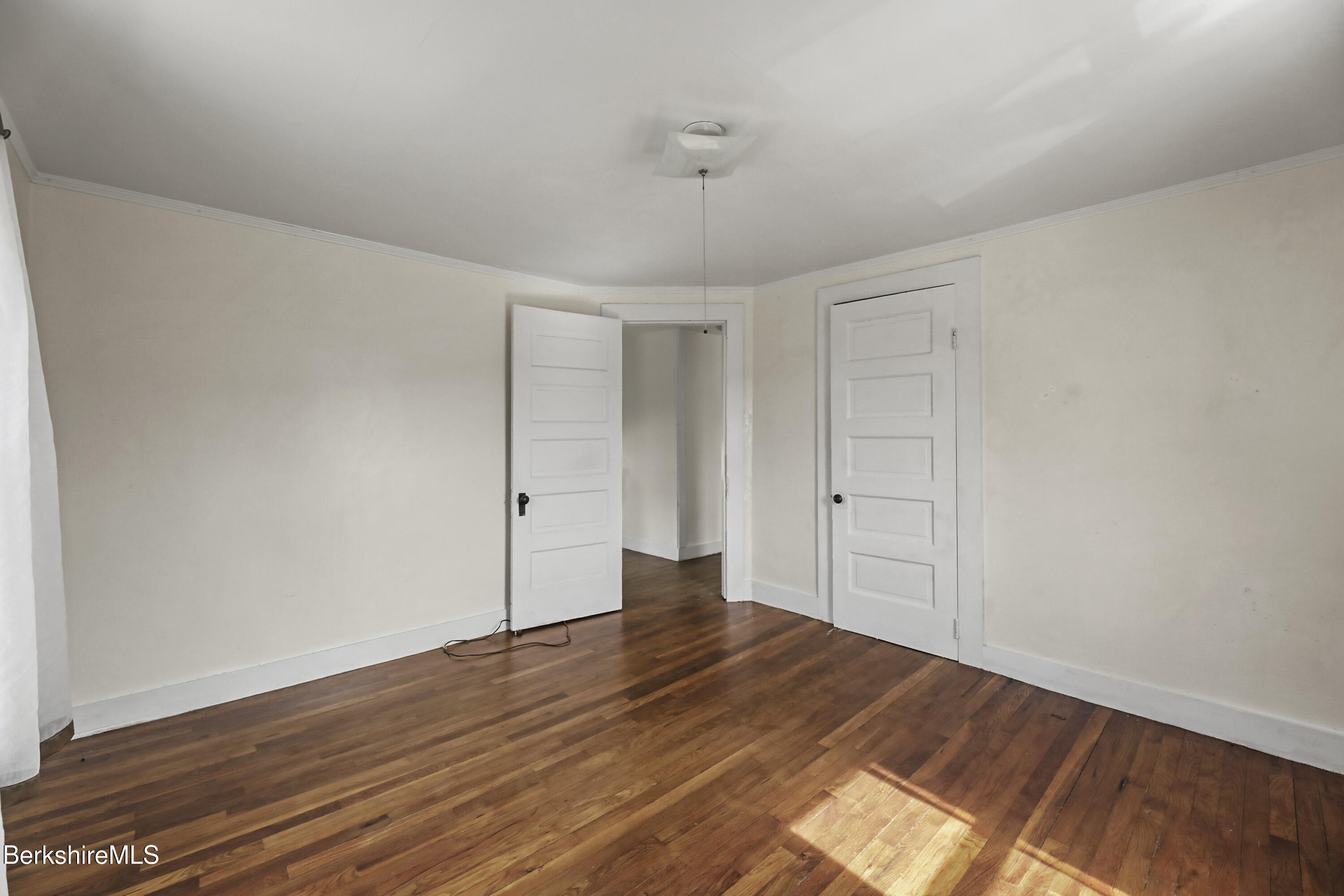 20 Summer St, Lee, Massachusetts image 22