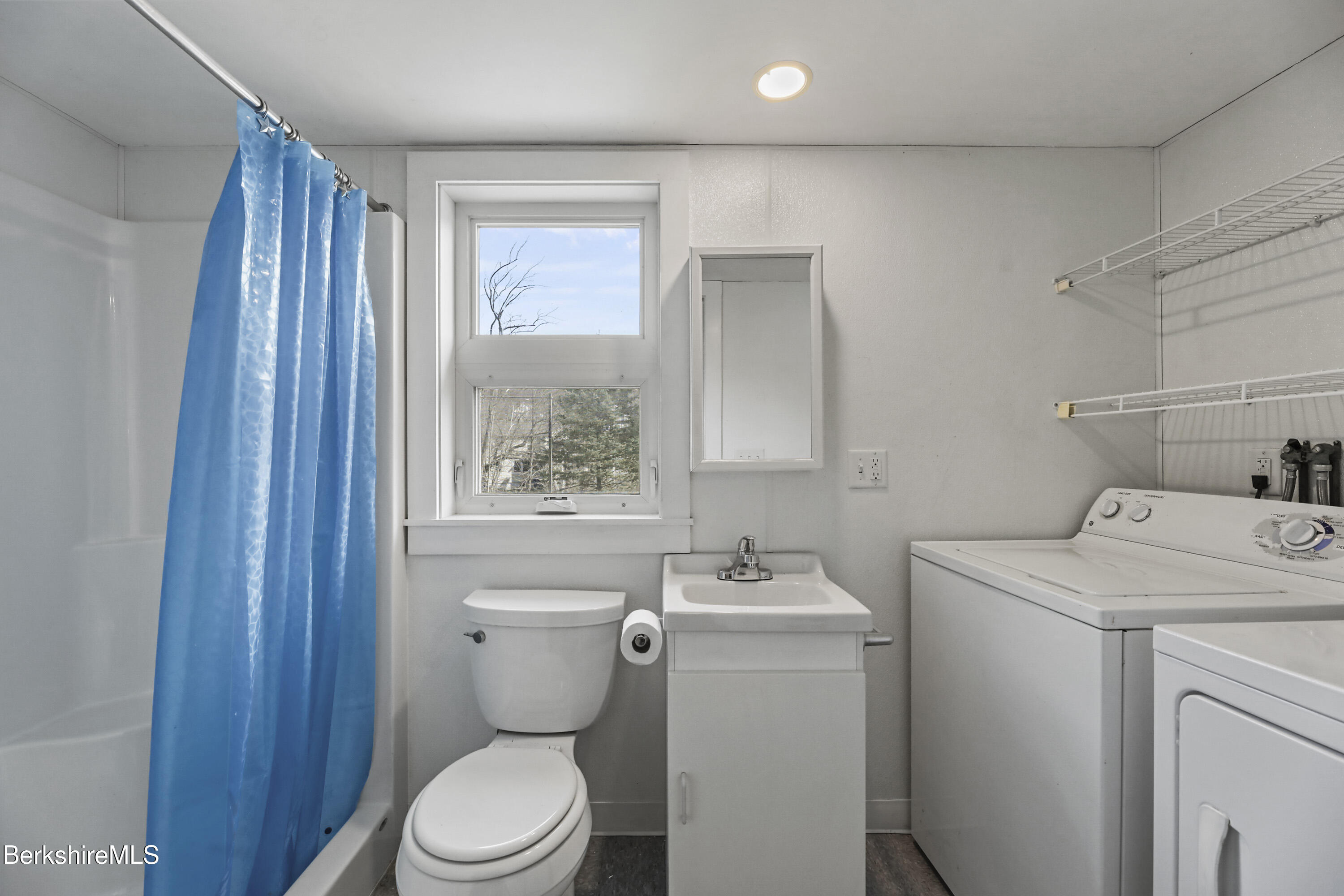 20 Summer St, Lee, Massachusetts image 14