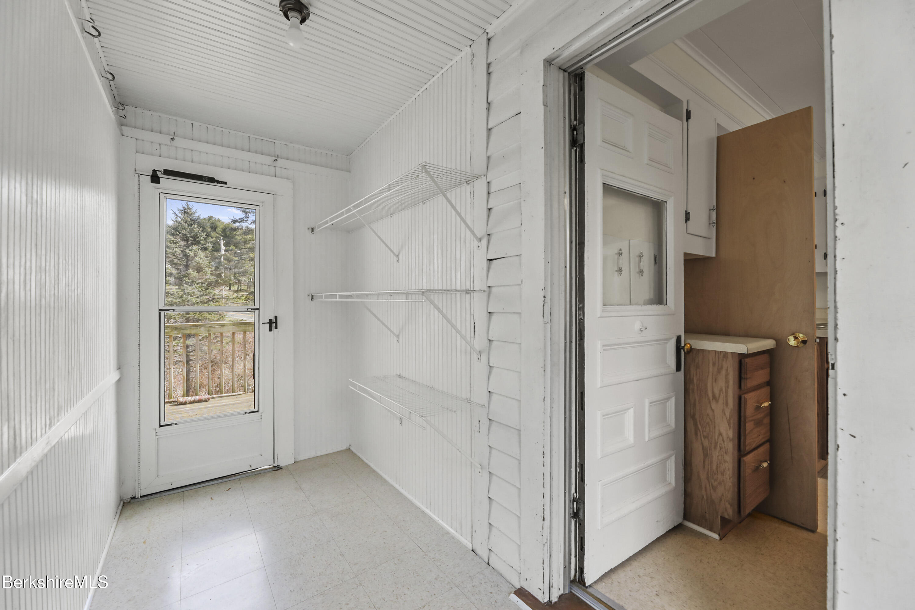 20 Summer St, Lee, Massachusetts image 13