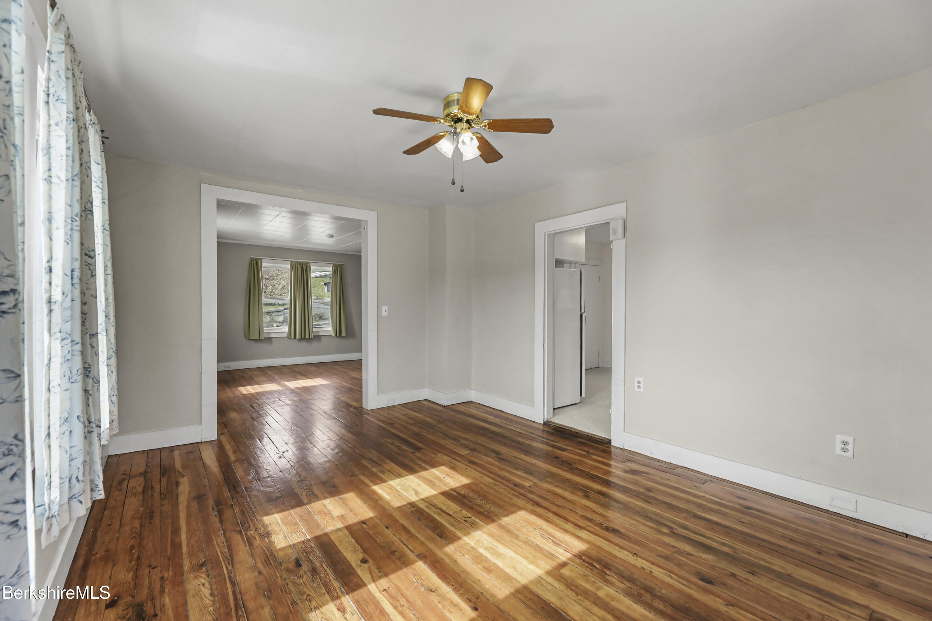 20 Summer St, Lee, Massachusetts image 17