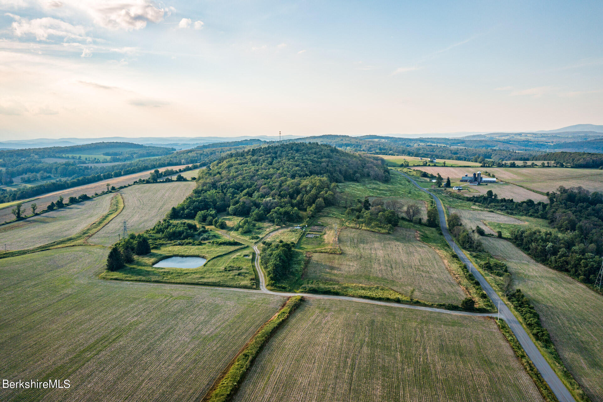 5 Homestead Farm #15 Ln, Millerton, New York image 7