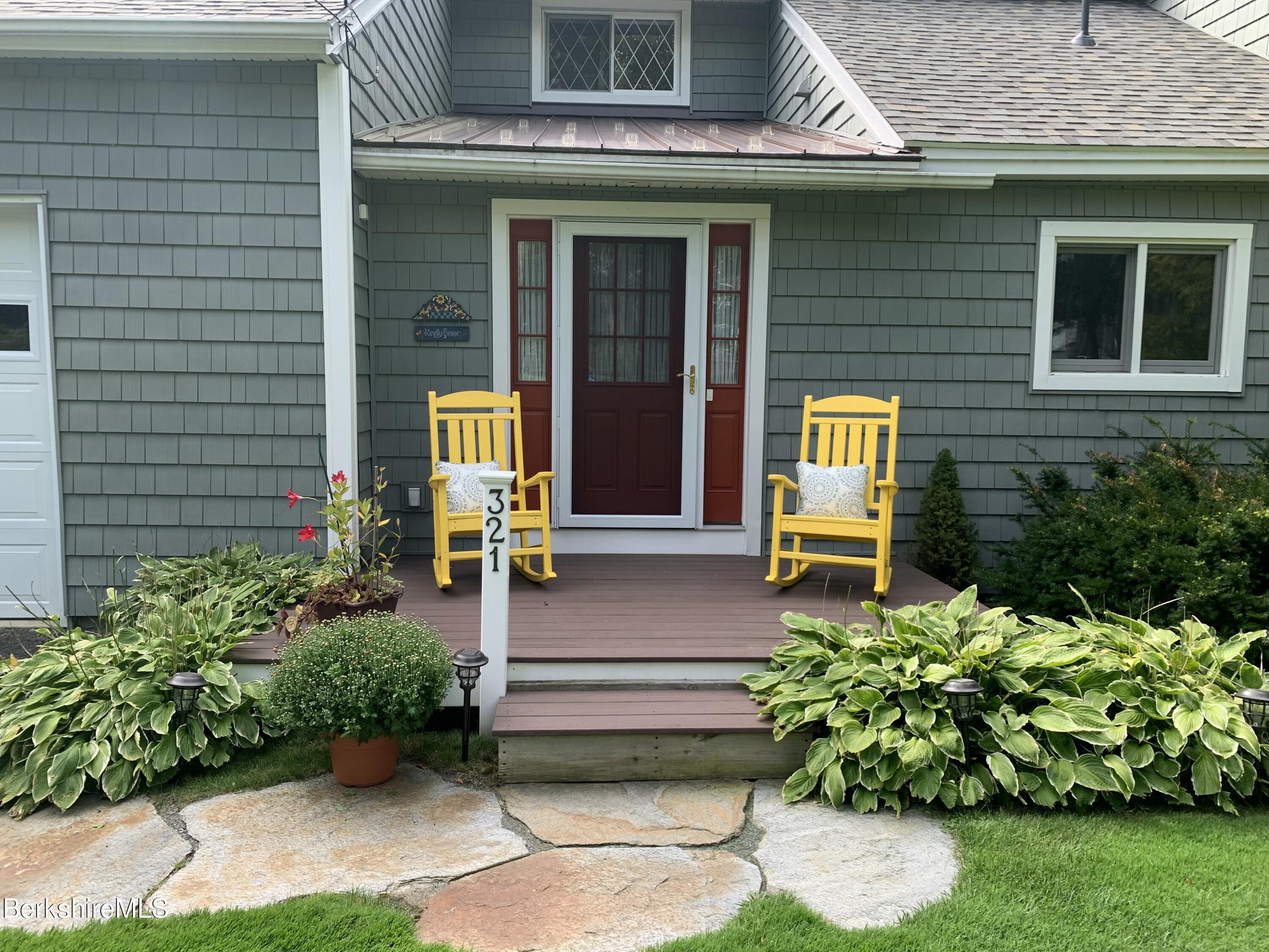 321 Ashmere Dr, Hinsdale, Massachusetts image 6