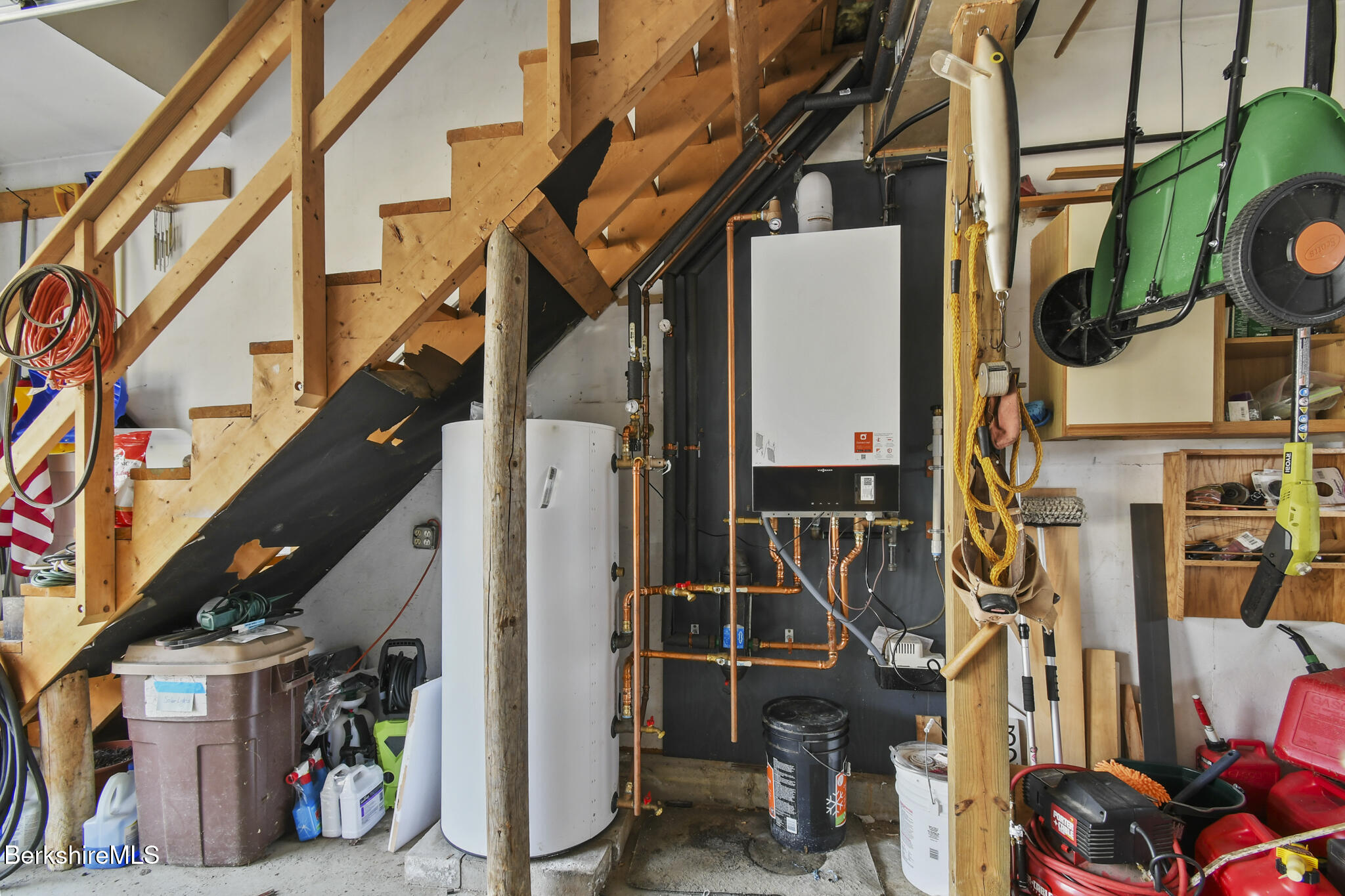 321 Ashmere Dr, Hinsdale, Massachusetts image 37
